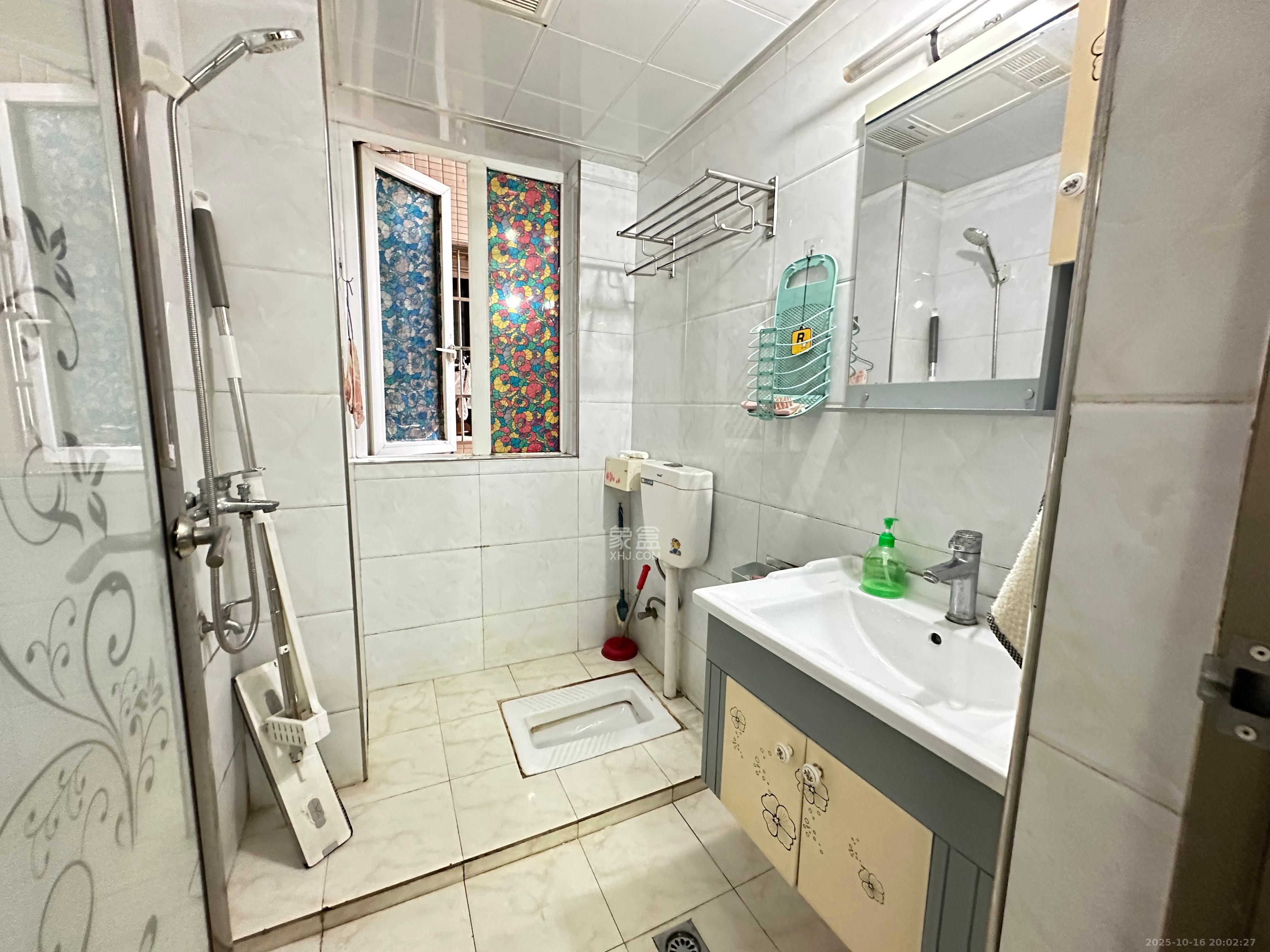 新长海广场  2室2厅1卫    1700.0元/月室内图