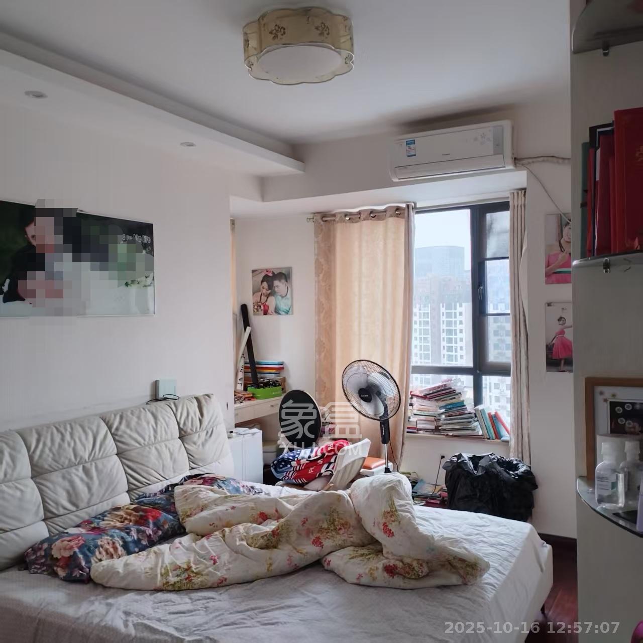 新盛珑璟台 3室2厅2卫 2600.0元/月 新盛珑璟台 3室2厅2卫 2600.0元/月室内图