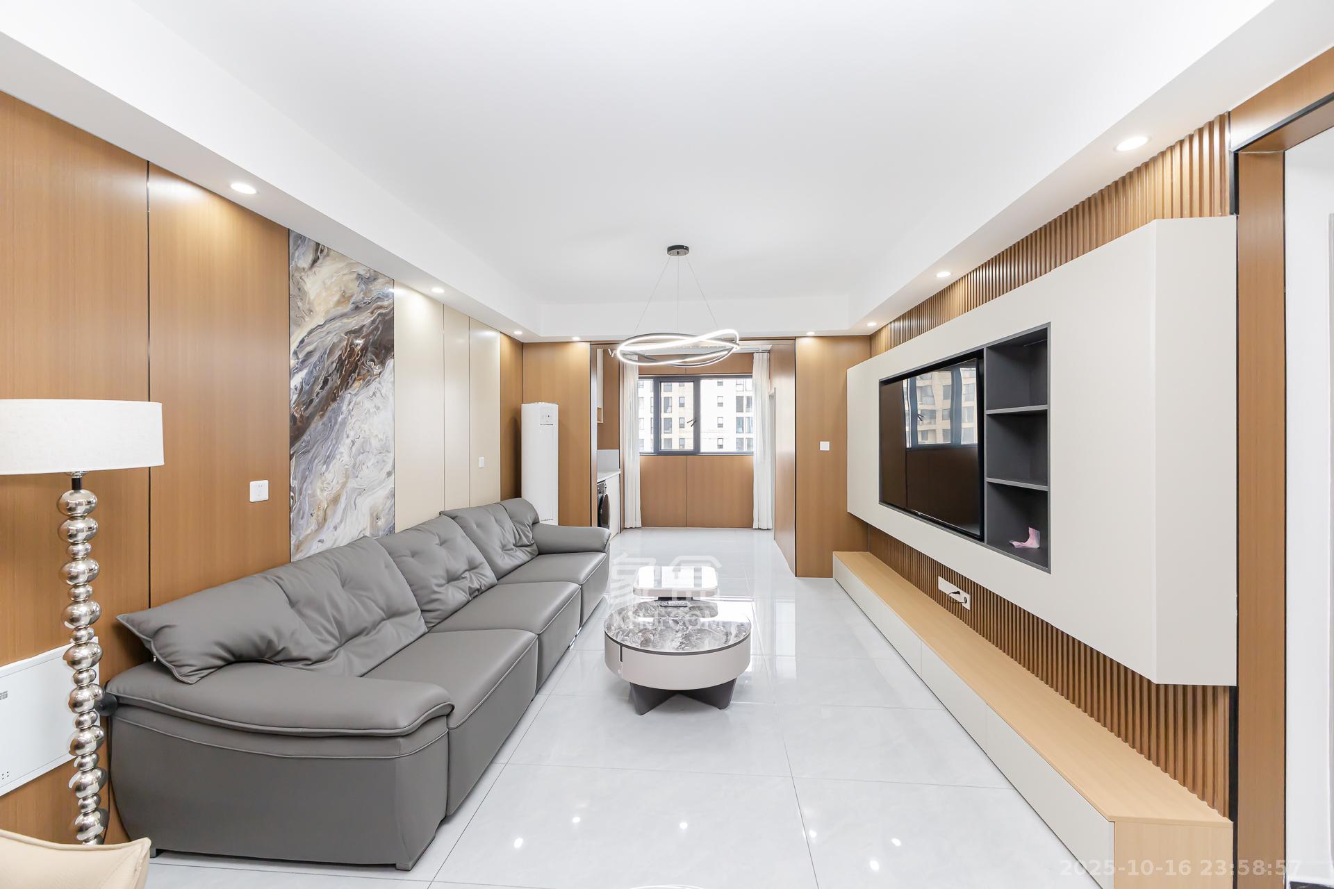 明发阅江悦府 3室2厅1卫 78.0万 明发阅江悦府 3室2厅1卫 78.0万客厅