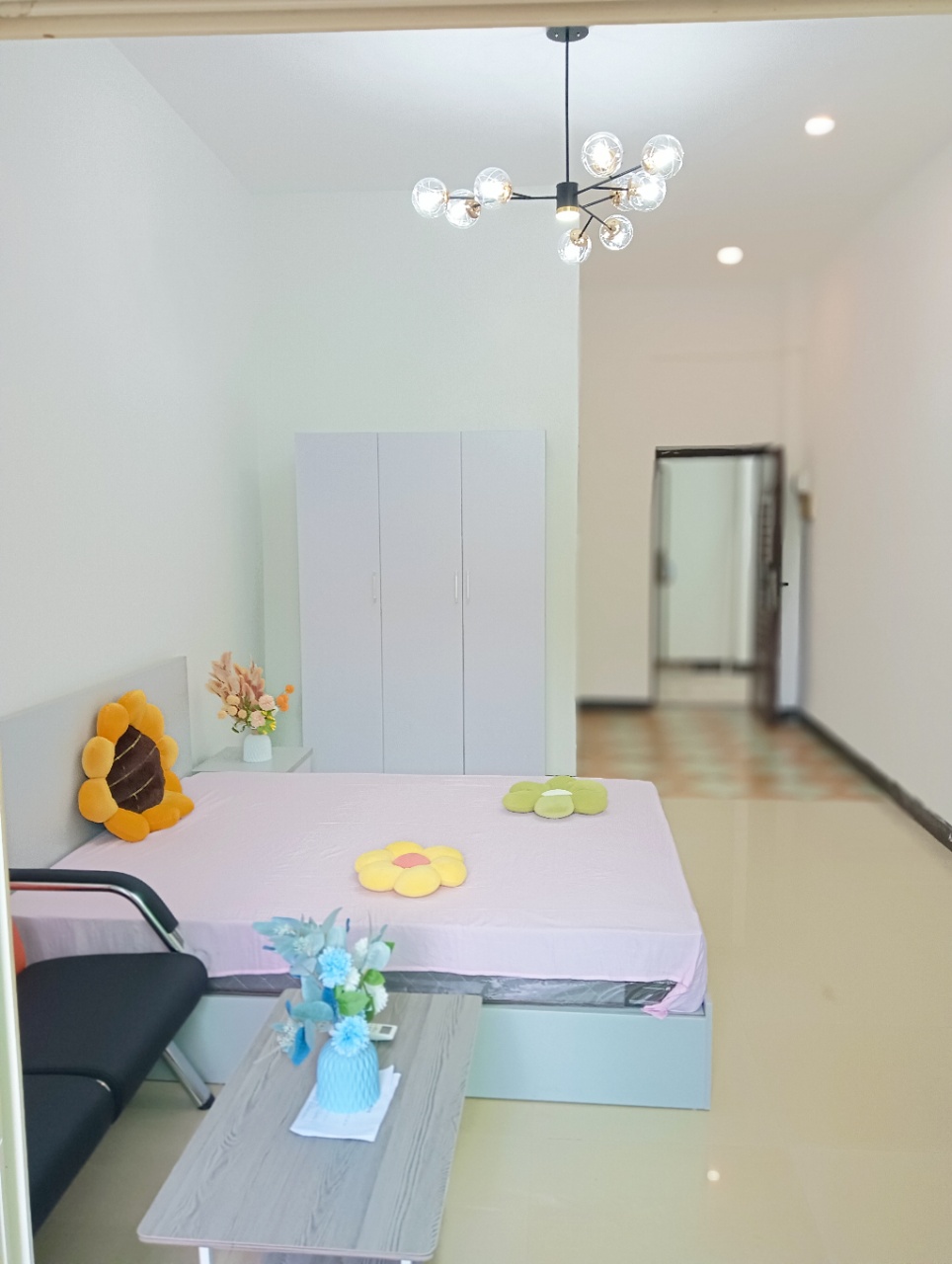 嘉茂大厦  1室0厅1卫    1300.0元/月 嘉茂大厦  1室0厅1卫    1300.0元/月室内图1