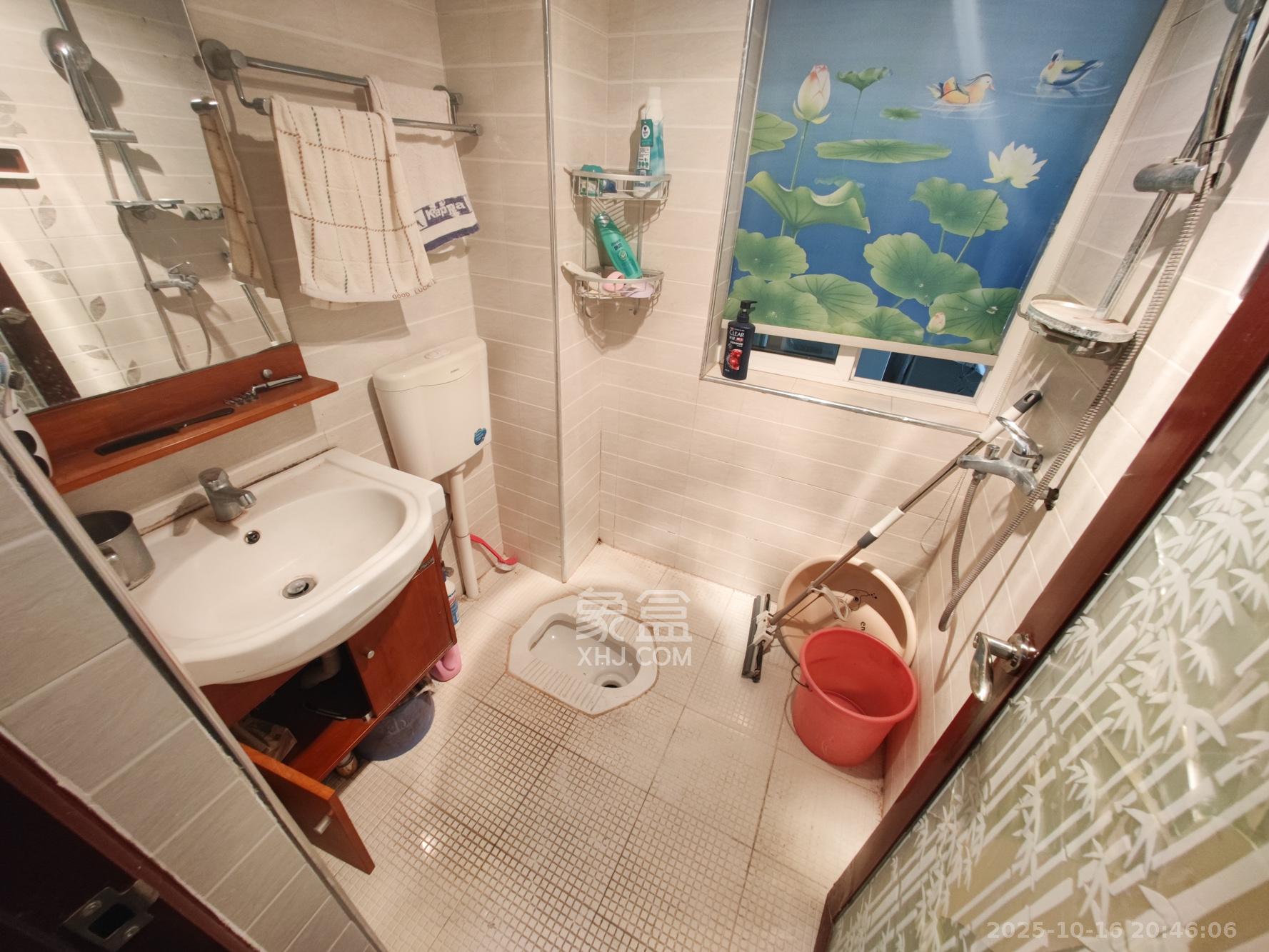 弘欣公寓  2室1厅1卫    42.0万卫生间