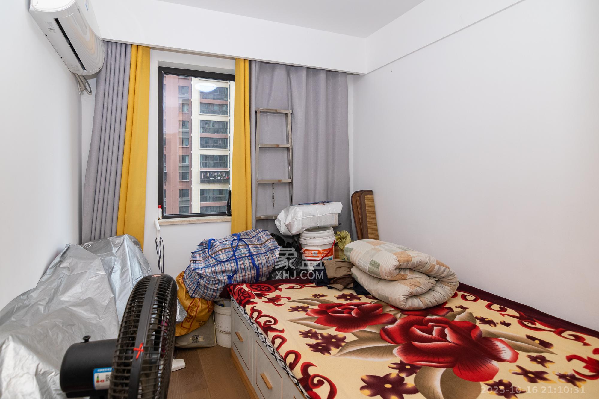 新城国际花都 3室2厅2卫 75.0万 新城国际花都 3室2厅2卫 75.0万卧室