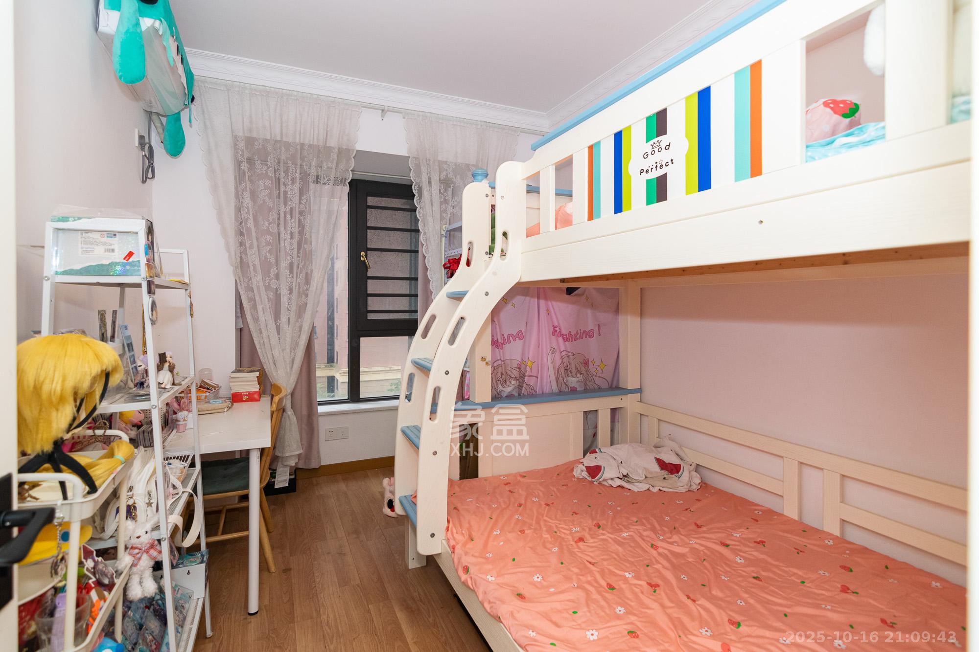 新城国际花都 3室2厅2卫 72.8万 新城国际花都 3室2厅2卫 72.8万卧室