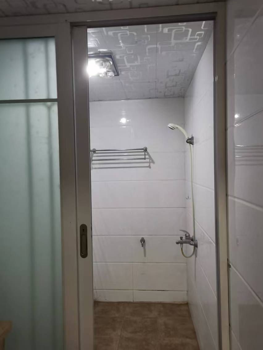 天酬尚都 1室1厅1卫 30.0万 天酬尚都 1室1厅1卫 30.0万客厅