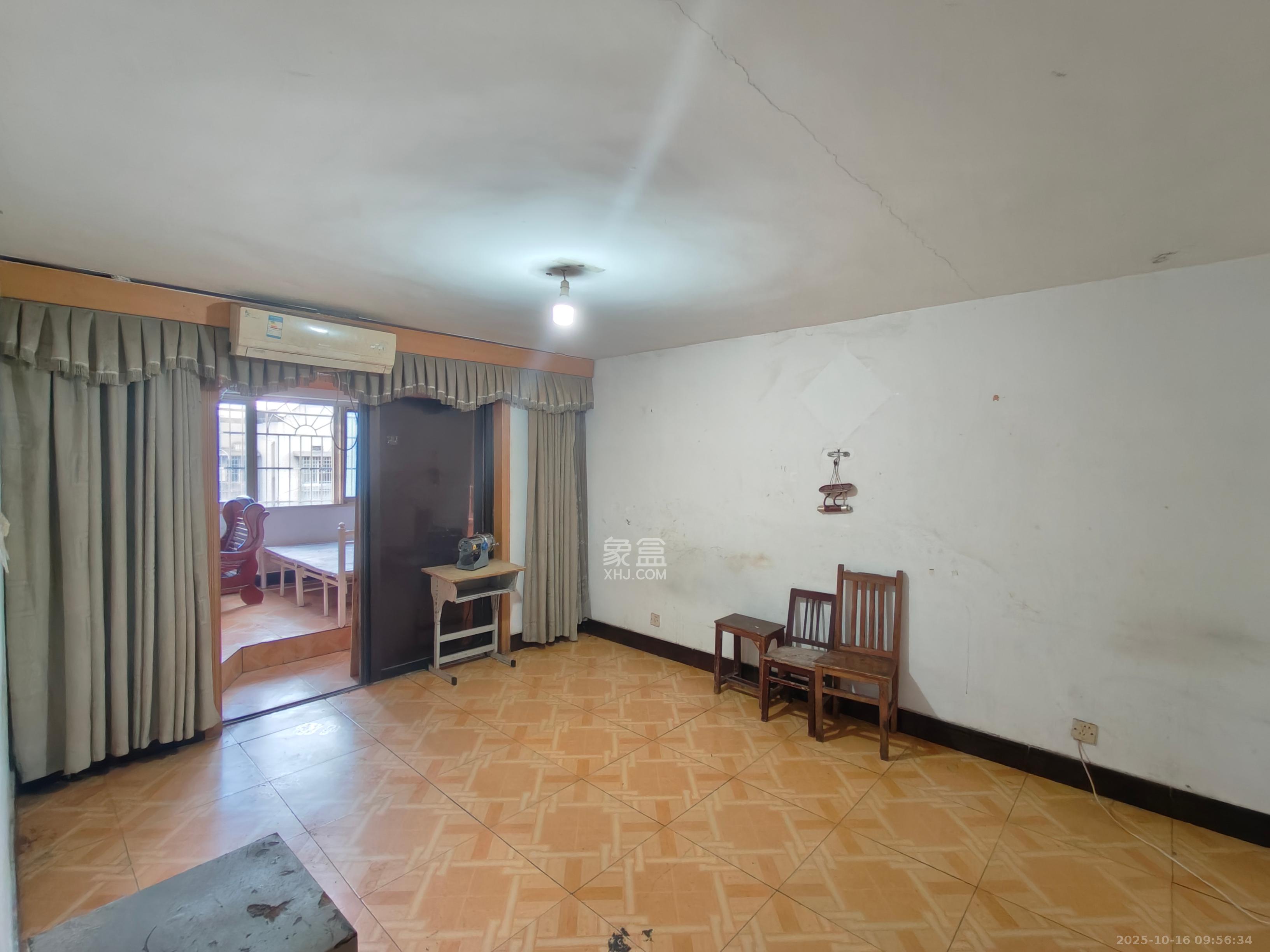 英才园一片  4室2厅1卫    3000.0元/月 英才园一片  4室2厅1卫    3000.0元/月室内图