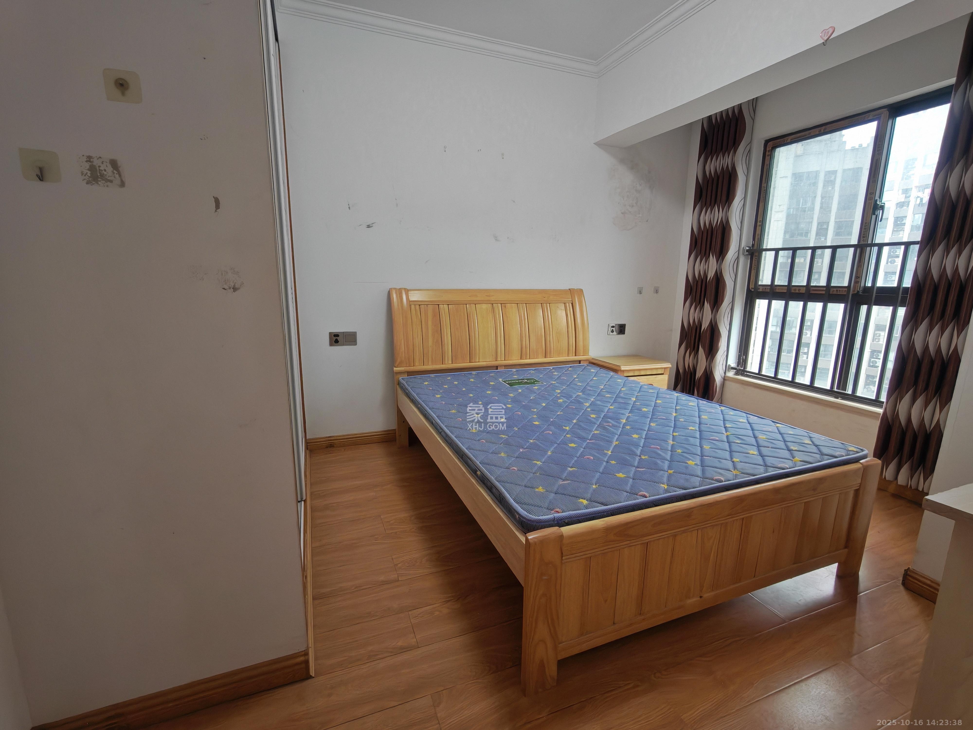 绿地中央广场 3室2厅1卫 2900.0元/月 绿地中央广场 3室2厅1卫 2900.0元/月室内图