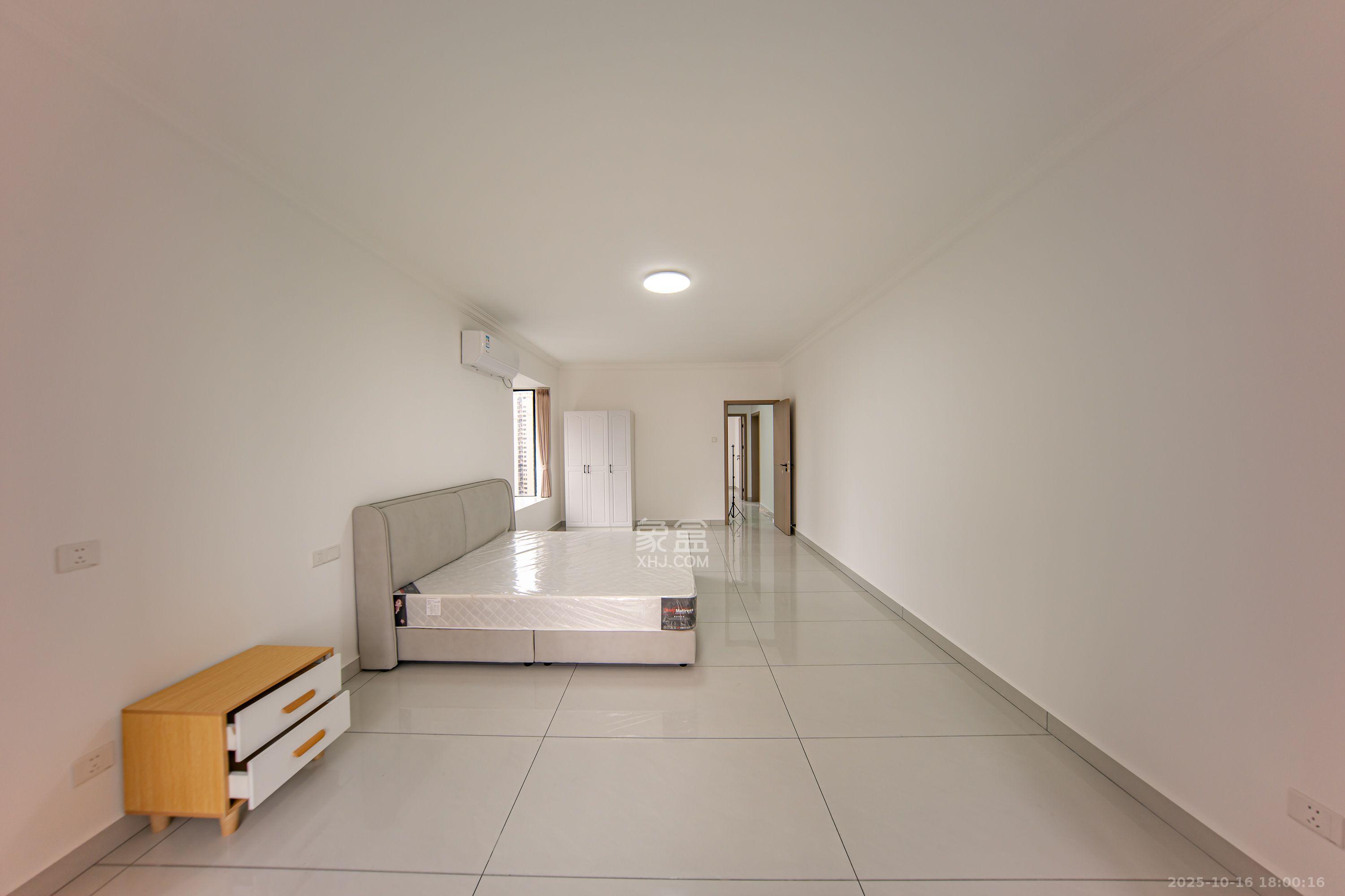 邦盛水岸御园  3室2厅2卫    2400.0元/月 邦盛水岸御园  3室2厅2卫    2400.0元/月室内图