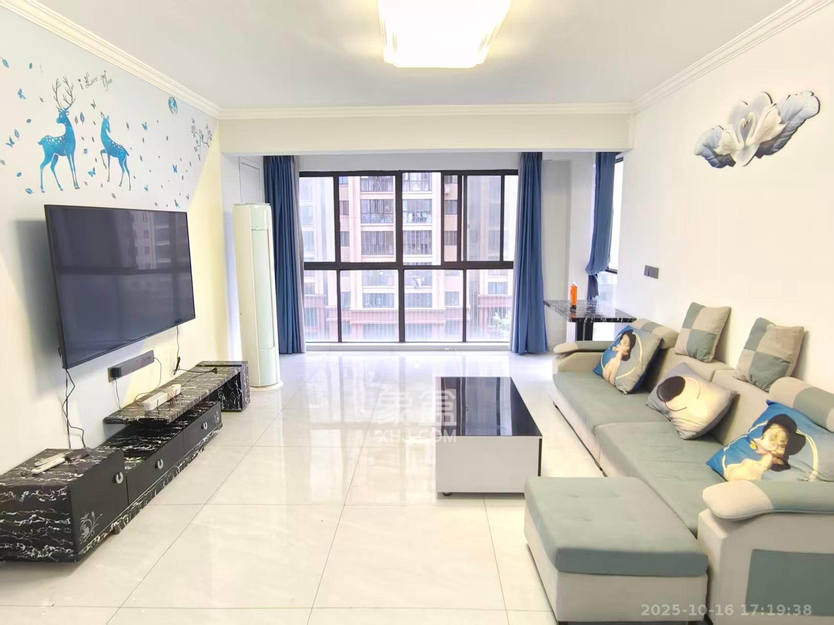 中城苑 3室2厅2卫 2500.0元/月 中城苑 3室2厅2卫 2500.0元/月室内图