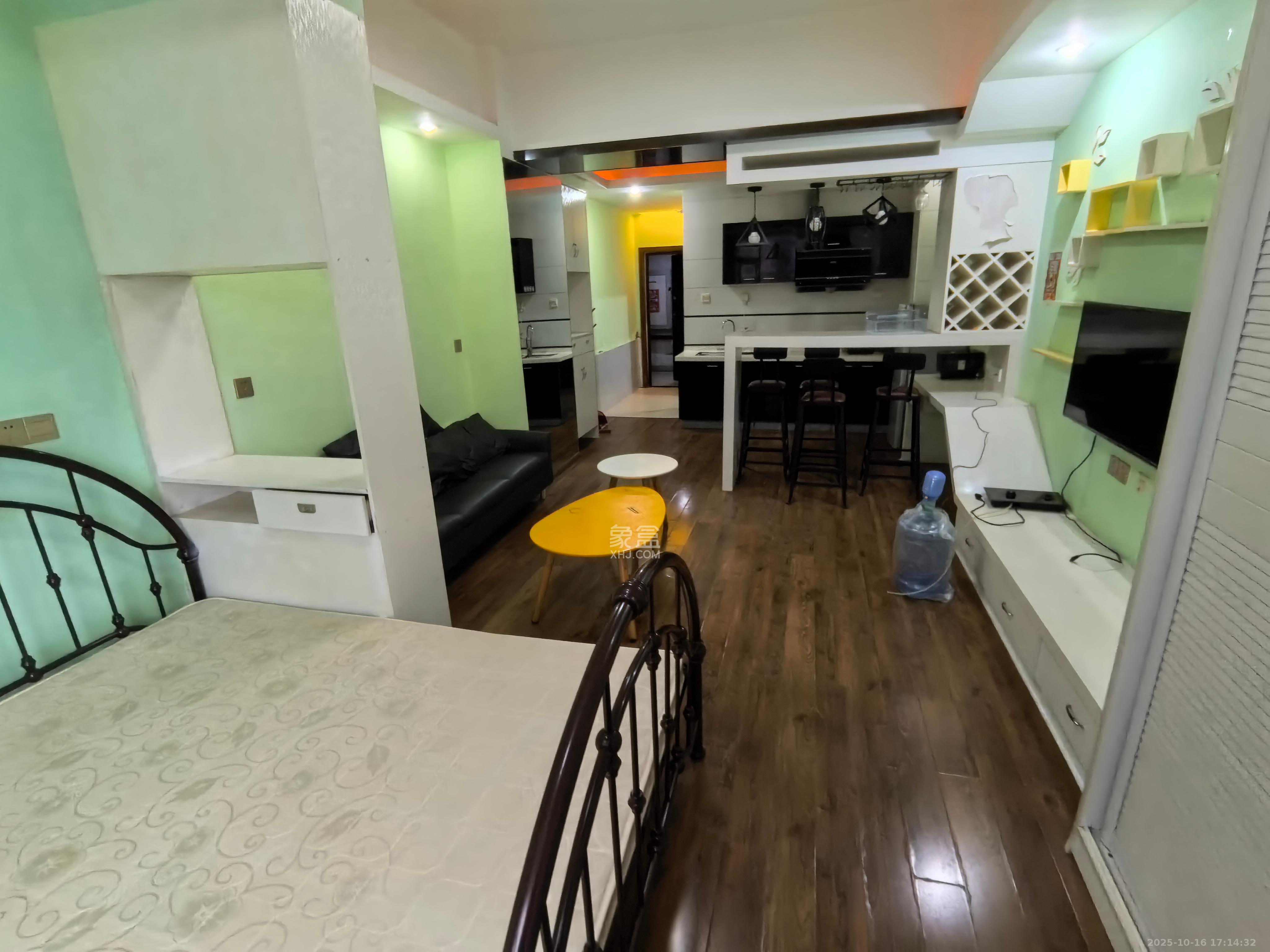 昊天大厦 1室1厅1卫 1600.0元/月 昊天大厦 1室1厅1卫 1600.0元/月室内图