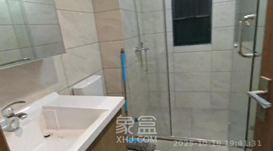 保利恒伟时光印象  4室2厅2卫    3200.0元/月室内图