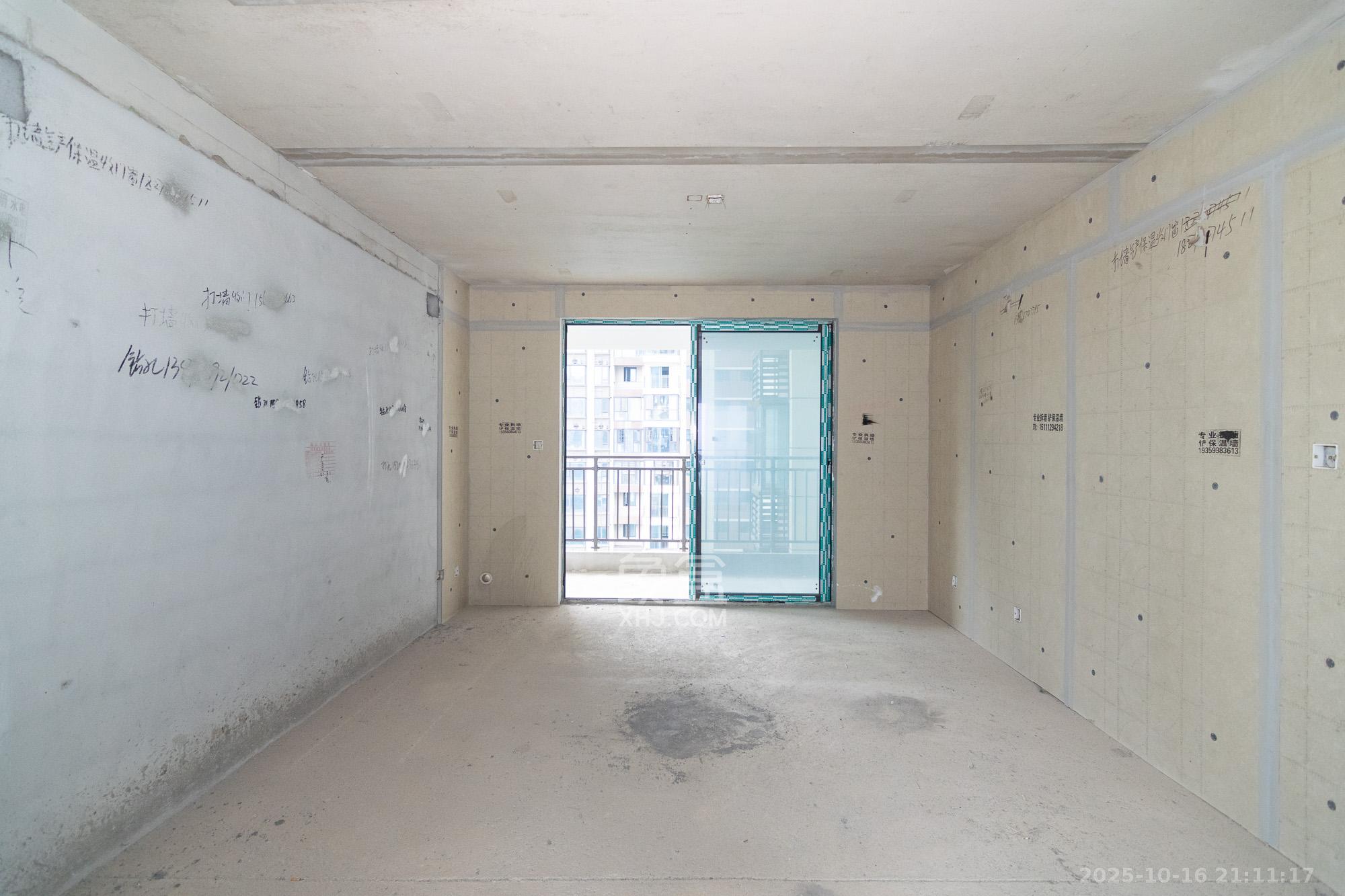 润和雅郡（润和紫郡六期）  5室2厅2卫    94.0万