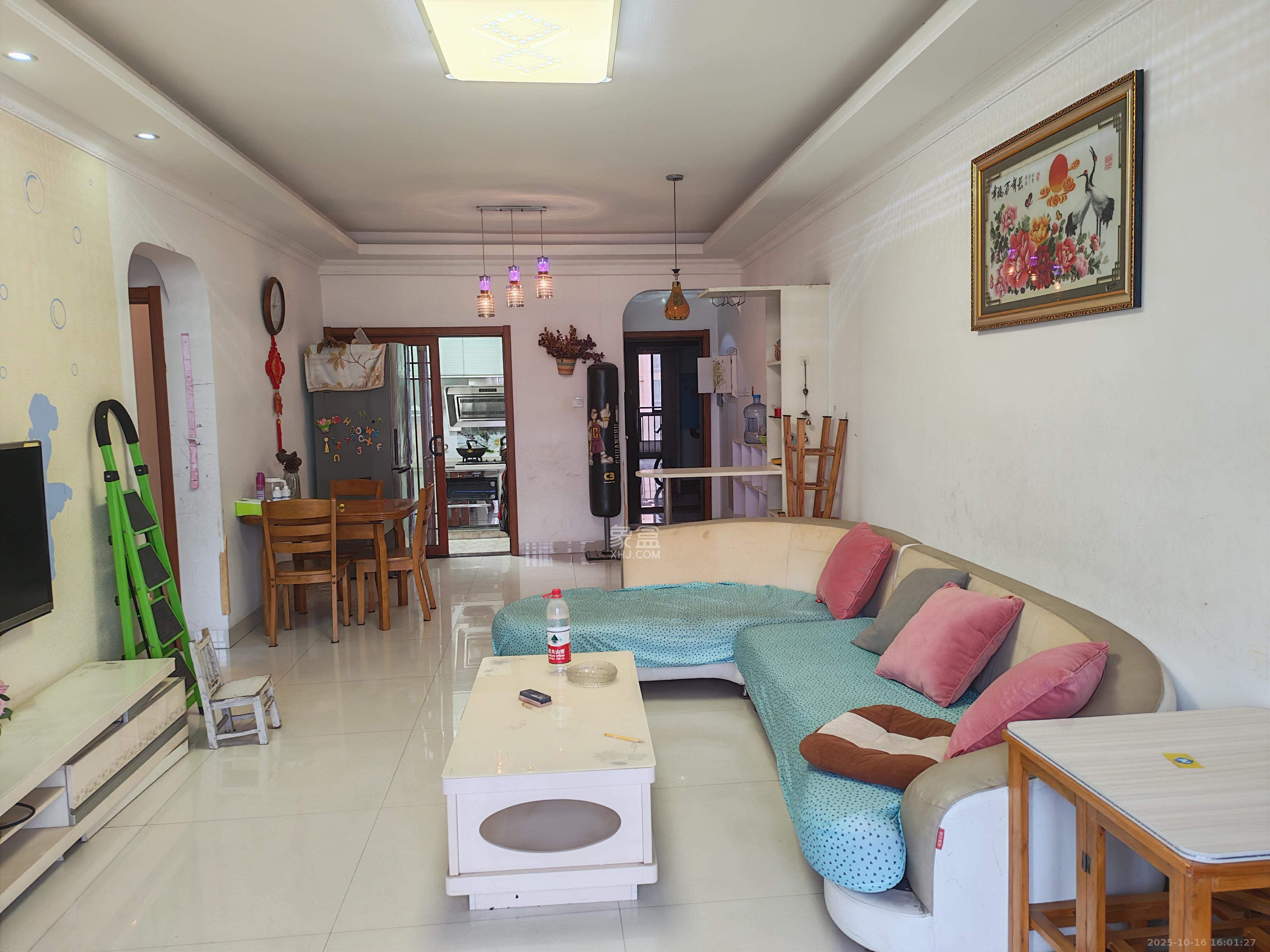 新盛珑璟台 2室2厅1卫 2000.0元/月 新盛珑璟台 2室2厅1卫 2000.0元/月室内图