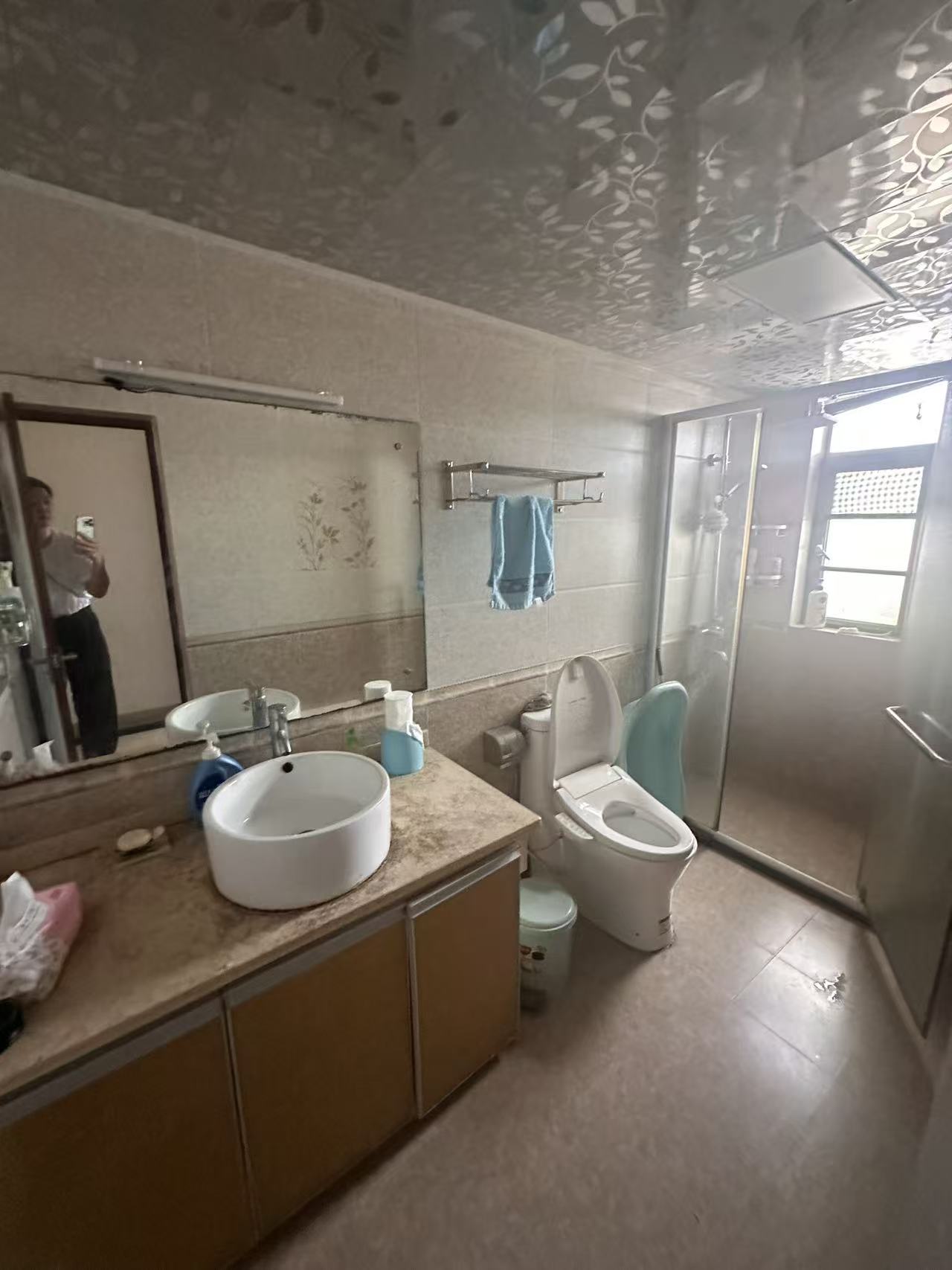 国兴城(B区) 3室2厅2卫 4700.0元/月 国兴城(B区) 3室2厅2卫 4700.0元/月室内图