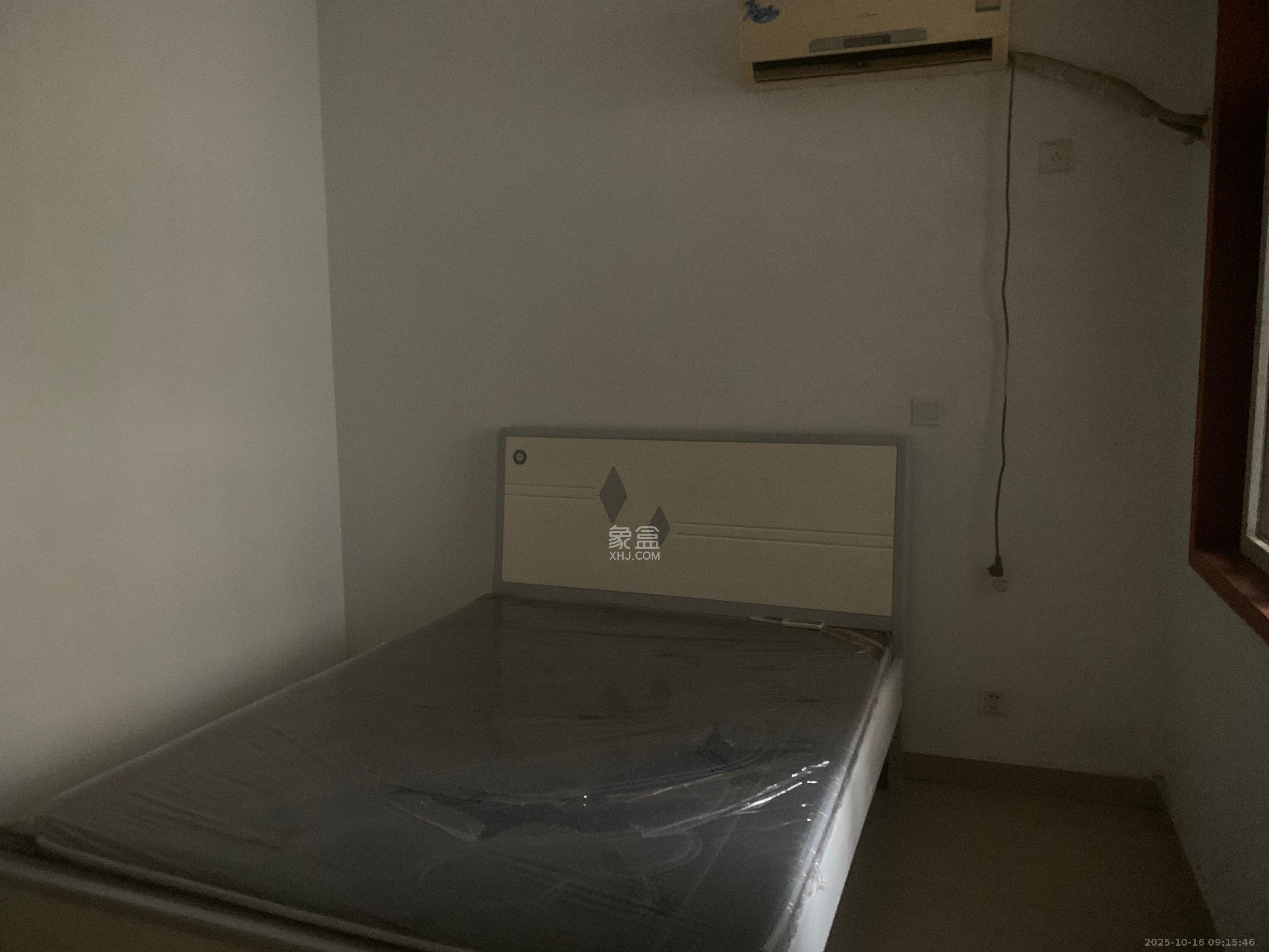 山水湾 2室2厅1卫 1500.0元/月 山水湾 2室2厅1卫 1500.0元/月室内图