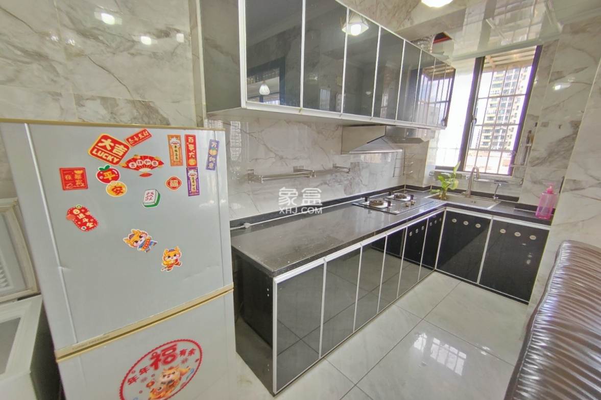 海南省三建秀英宿舍区 2室1厅1卫 2300.0元/月 海南省三建秀英宿舍区 2室1厅1卫 2300.0元/月室内图