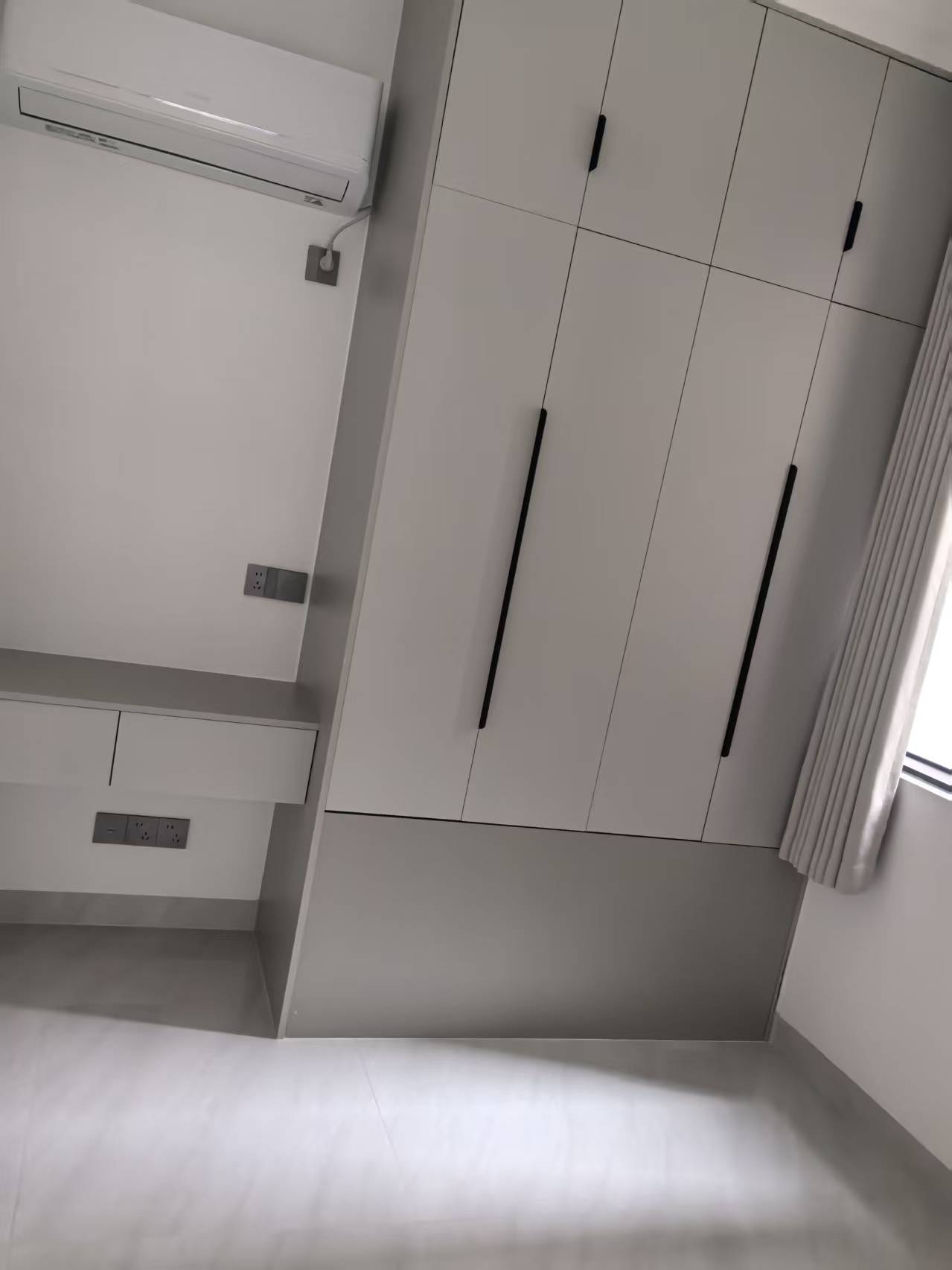 互助小区电梯房 3室2厅2卫 2200.0元/月 互助小区电梯房 3室2厅2卫 2200.0元/月室内图