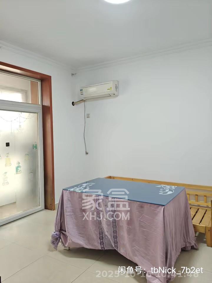 广泰家园  1室1厅1卫    1250.0元/月室内图