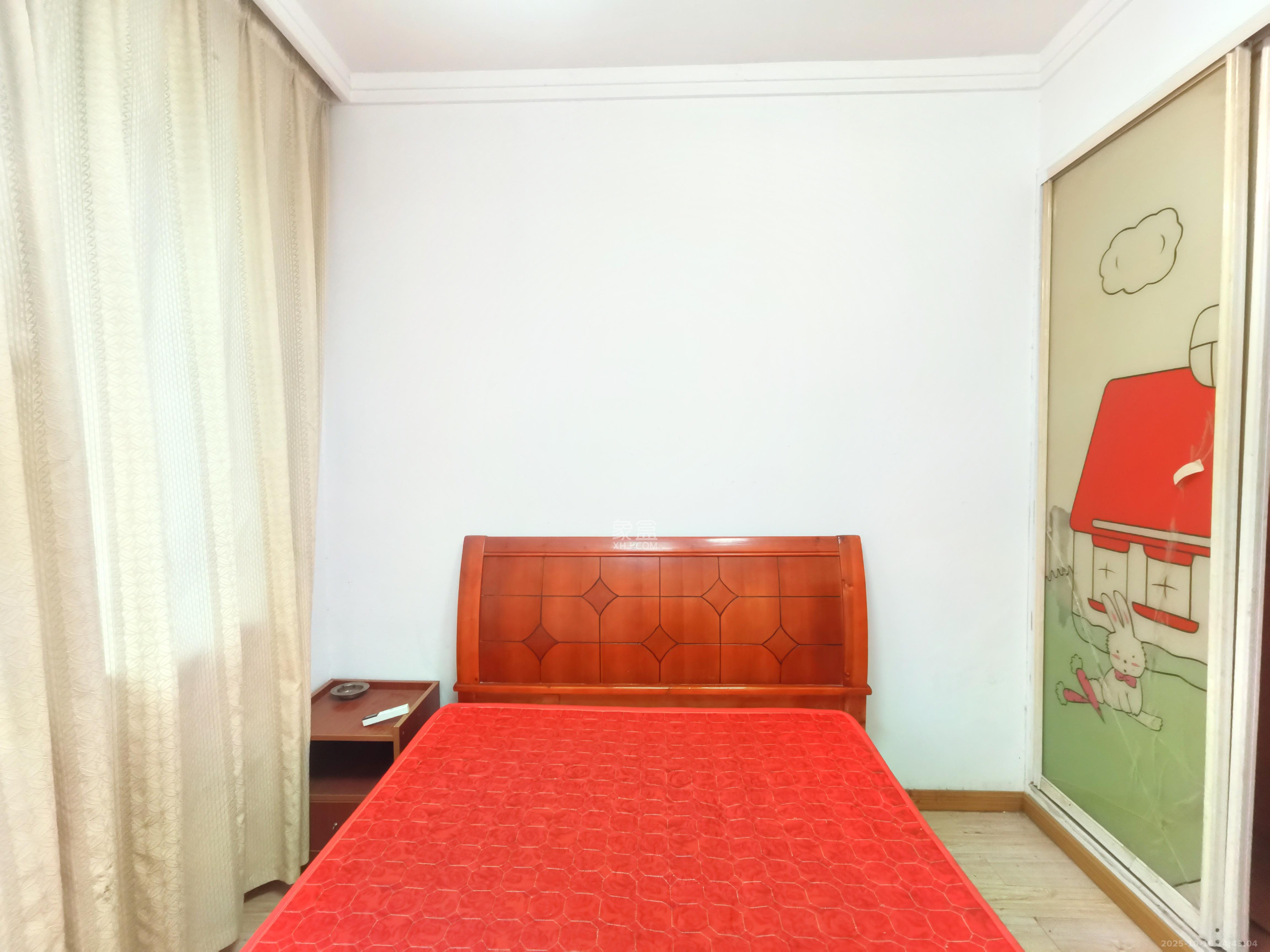 兴联母山小区  3室2厅2卫    1800.0元/月室内图