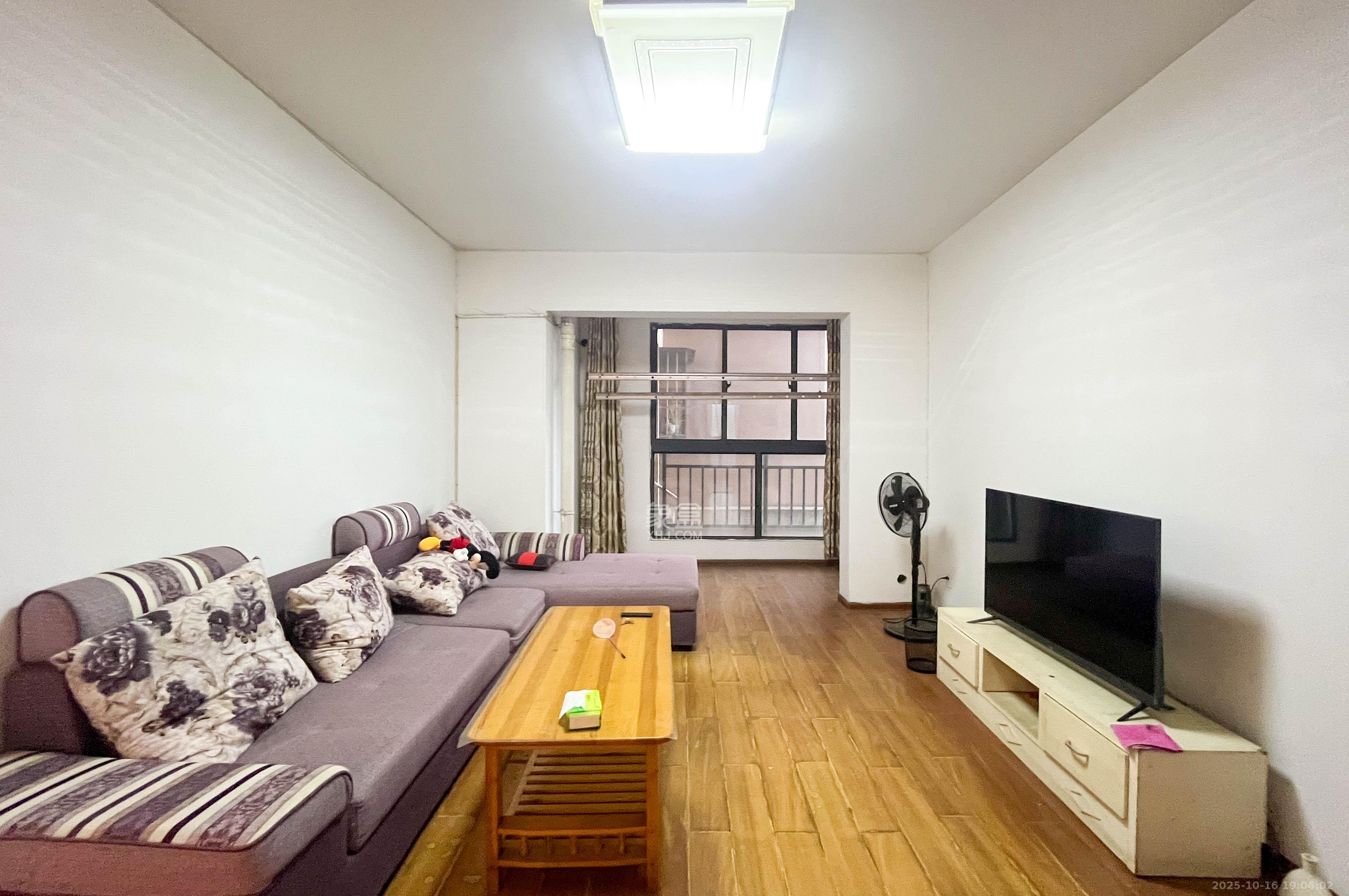 翡翠华庭  3室0厅0卫    80.0万 翡翠华庭  3室0厅0卫    80.0万