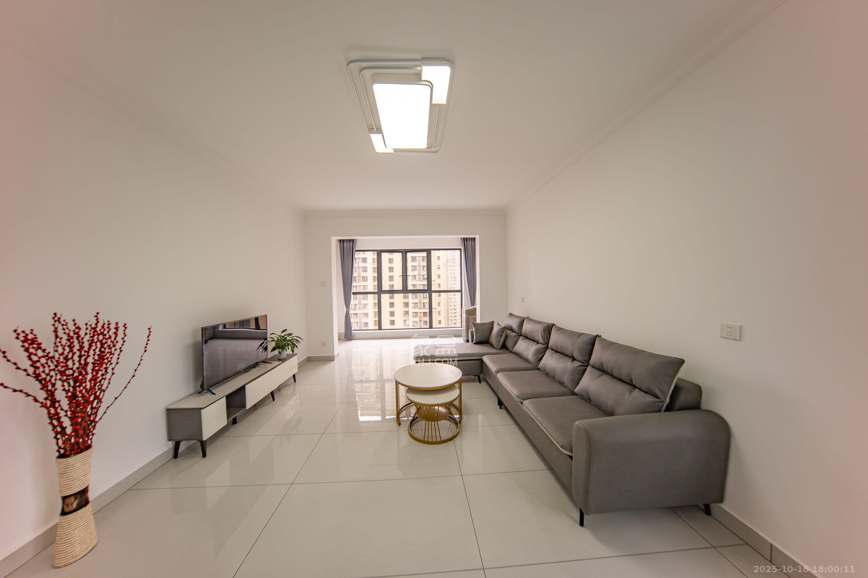 邦盛水岸御园  3室2厅2卫    2400.0元/月 邦盛水岸御园  3室2厅2卫    2400.0元/月室内图