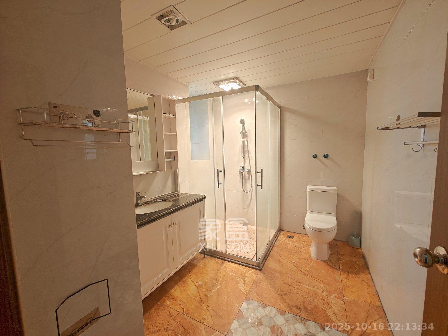 碧桂园威尼斯城  4室2厅3卫    4000.0元/月 碧桂园威尼斯城  4室2厅3卫    4000.0元/月室内图