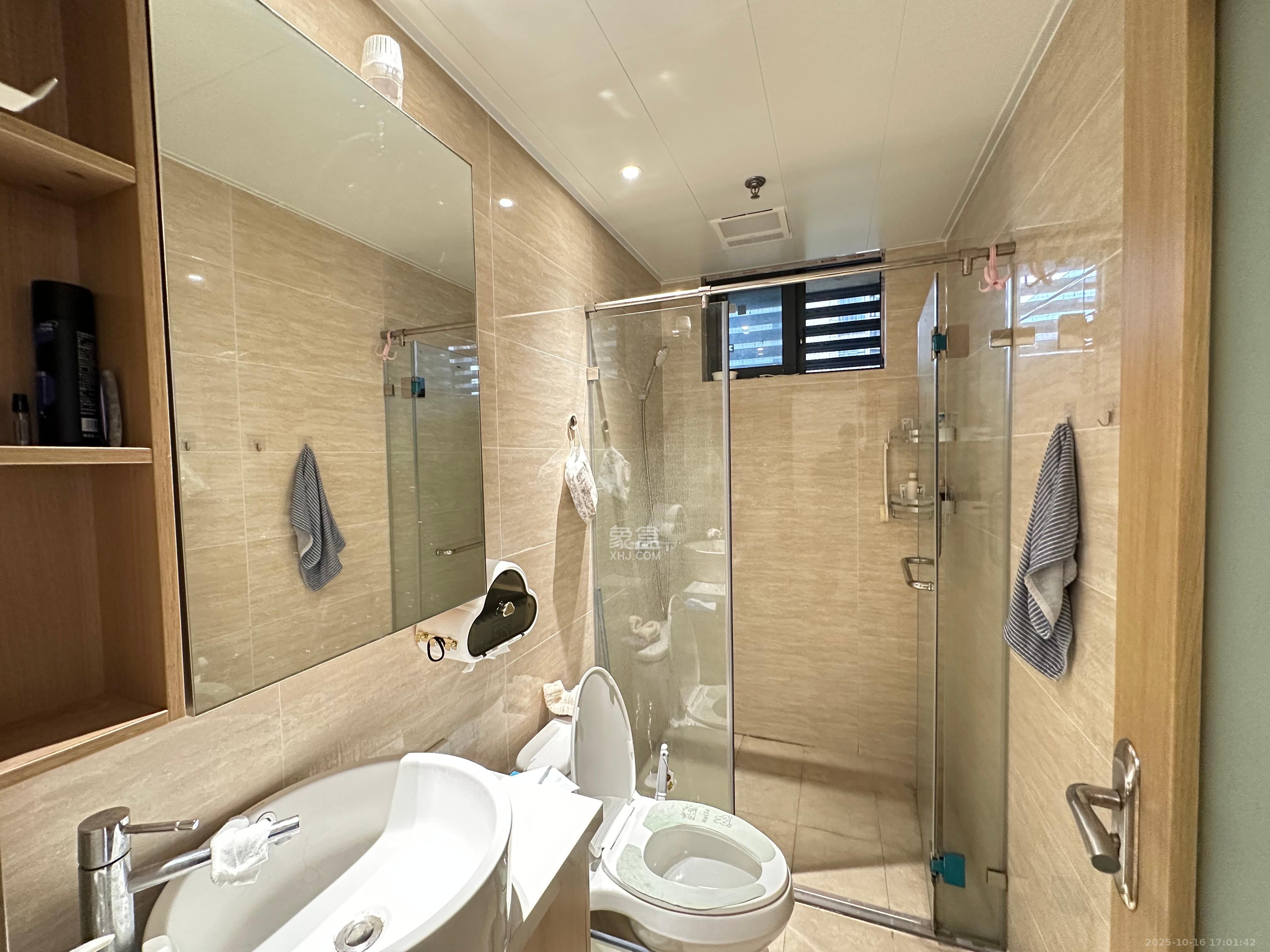 万润时光里  2室1厅1卫    3000.0元/月室内图