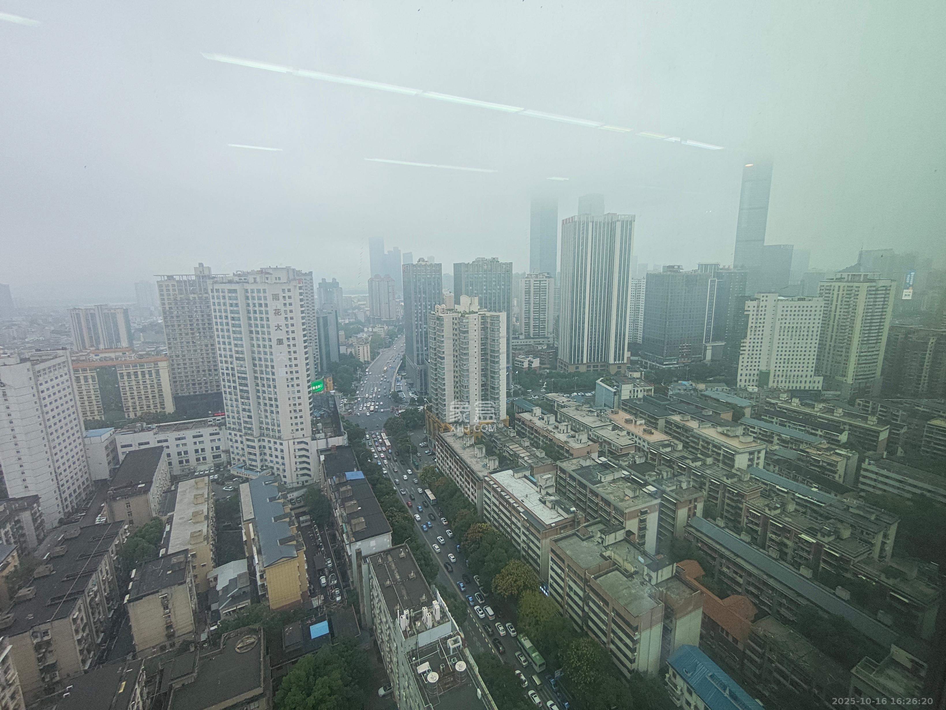 中隆国际嘉熙中心   240.25㎡      16000.0元/月