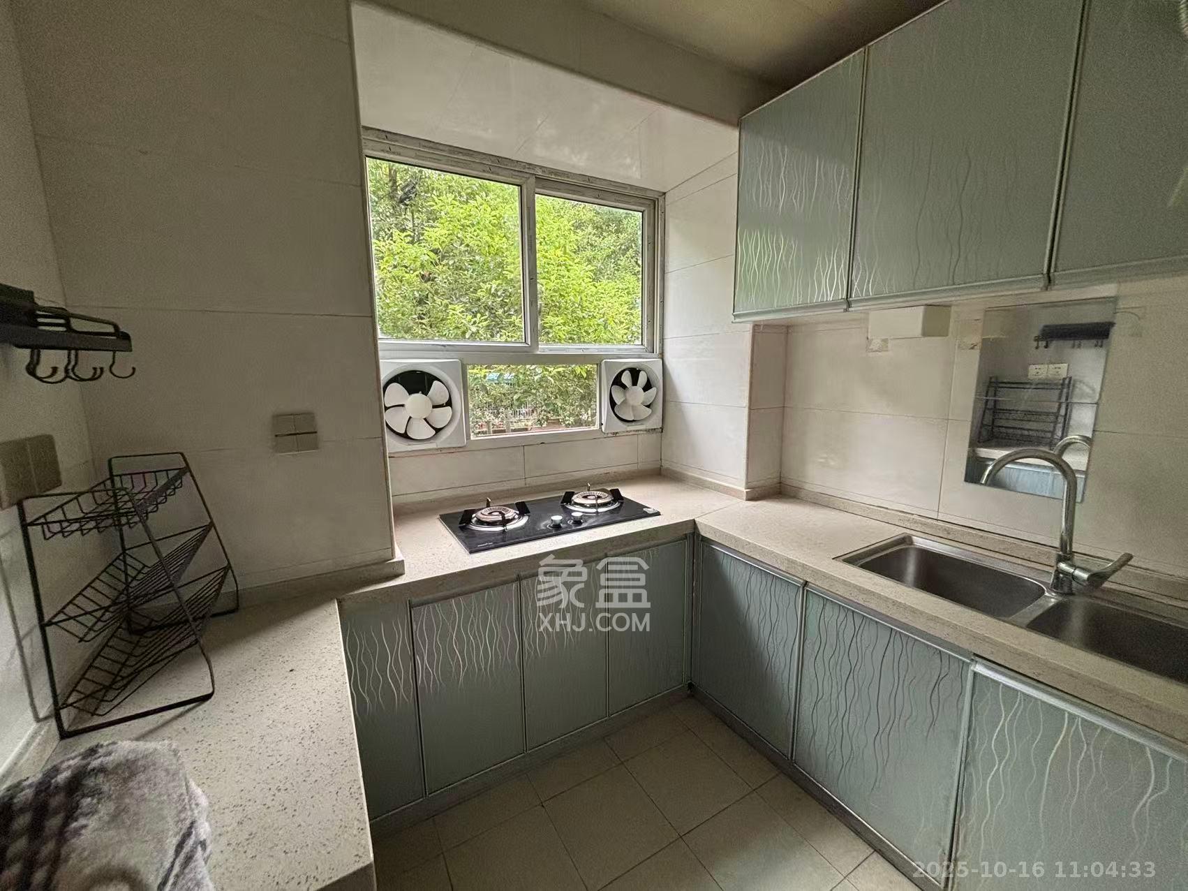 茶园坡社区(原王家冲社区) 2室1厅1卫 1500.0元/月 茶园坡社区(原王家冲社区) 2室1厅1卫 1500.0元/月室内图