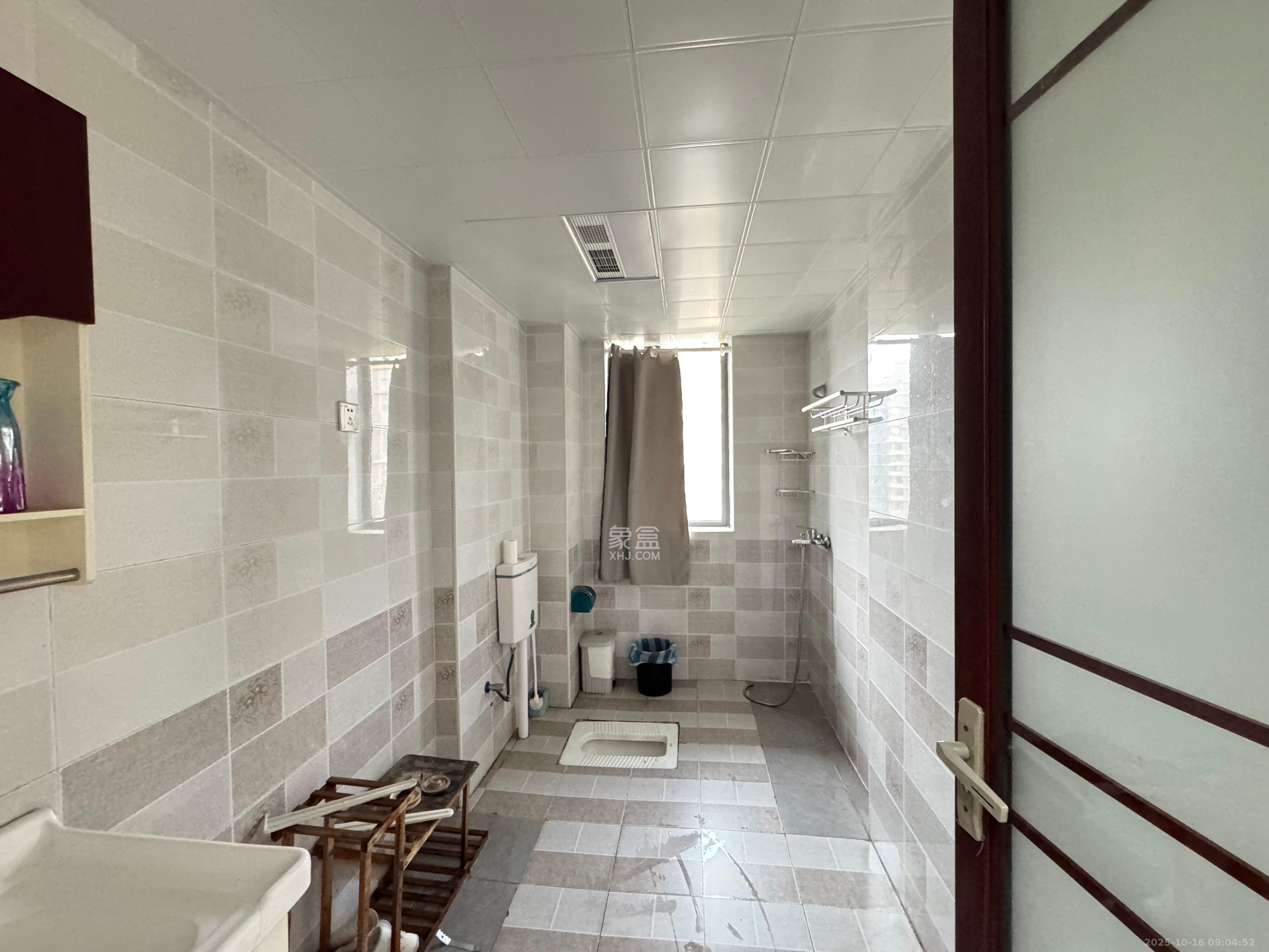 恒基凯旋门一二期 3室2厅2卫 2800.0元/月 恒基凯旋门一二期 3室2厅2卫 2800.0元/月室内图