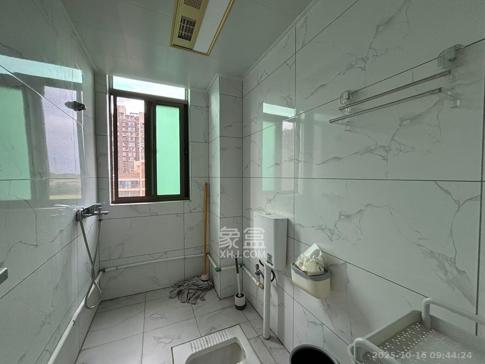 一六三家园  3室2厅1卫    2500.0元/月 一六三家园  3室2厅1卫    2500.0元/月室内图