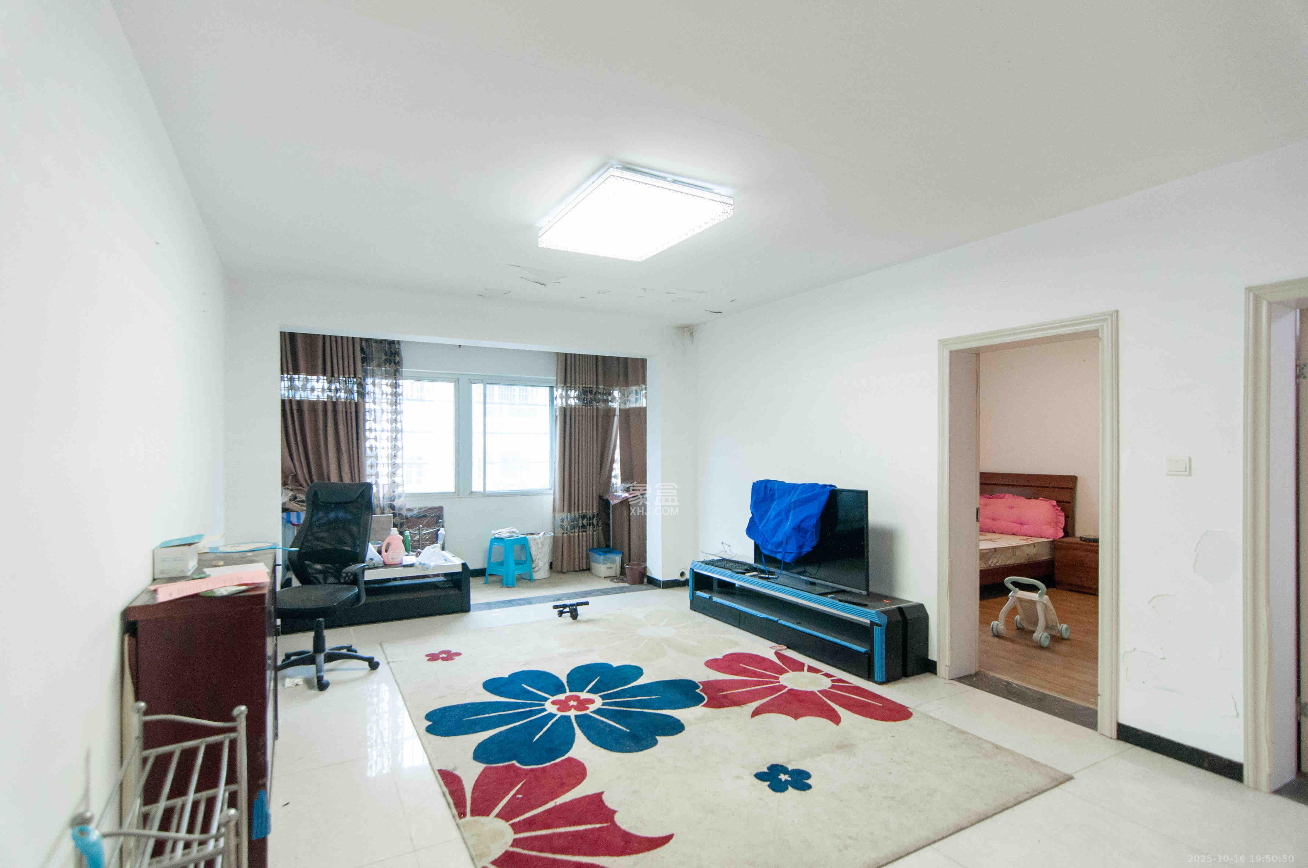 恩瑞麓山名园（龙王港小区）  3室2厅1卫    2200.0元/月室内图