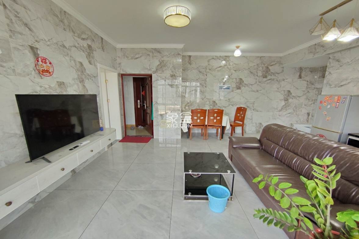 海南省三建秀英宿舍区 2室1厅1卫 2300.0元/月 海南省三建秀英宿舍区 2室1厅1卫 2300.0元/月室内图