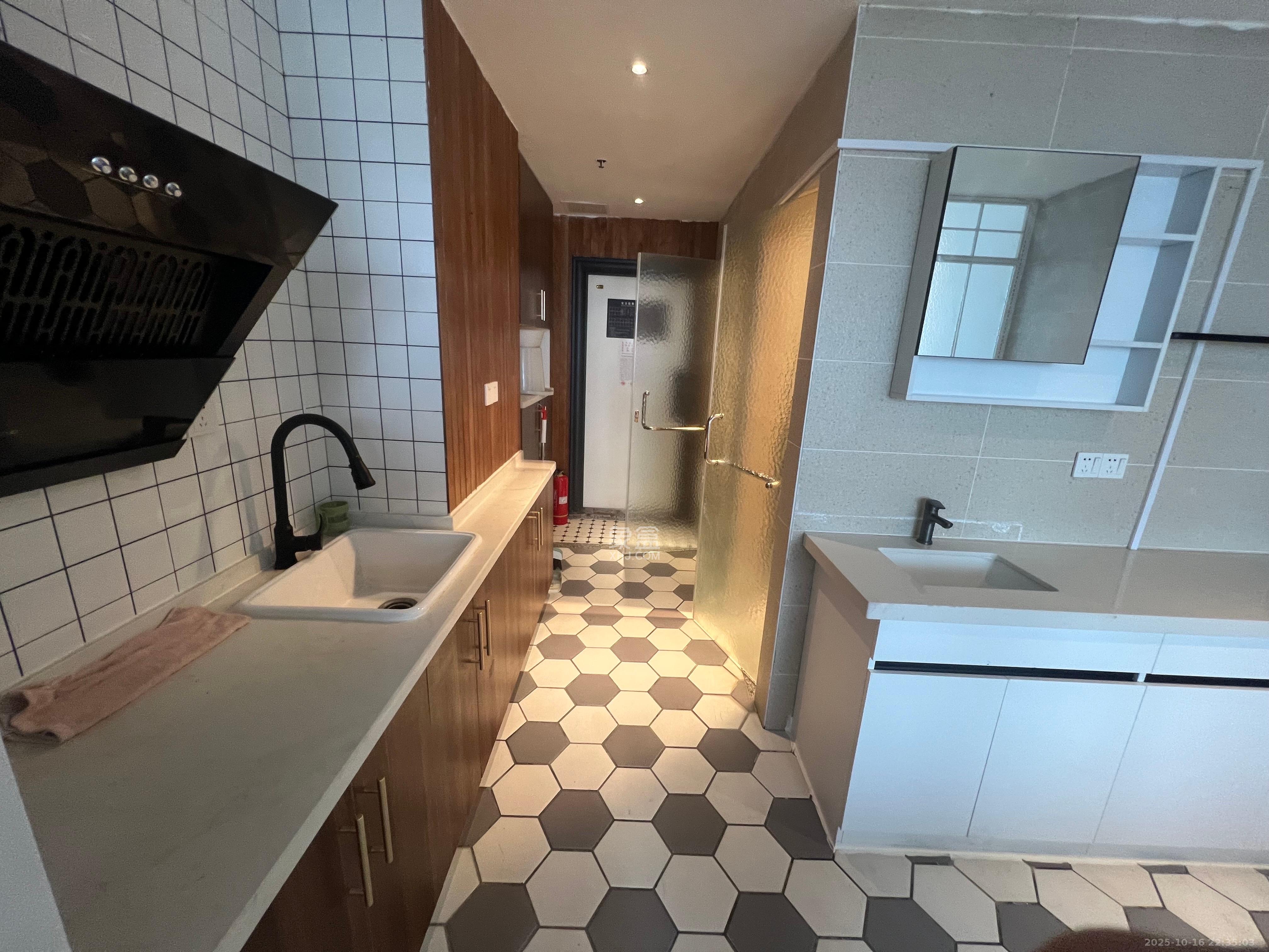 宇成朝阳广场  1室1厅1卫    1900.0元/月室内图