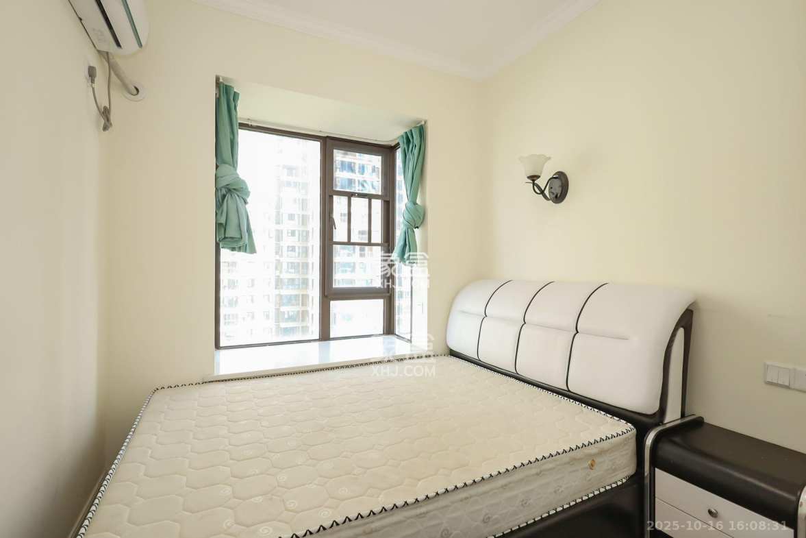 保利西海岸B区  3室2厅1卫    3100.0元/月 保利西海岸B区  3室2厅1卫    3100.0元/月室内图