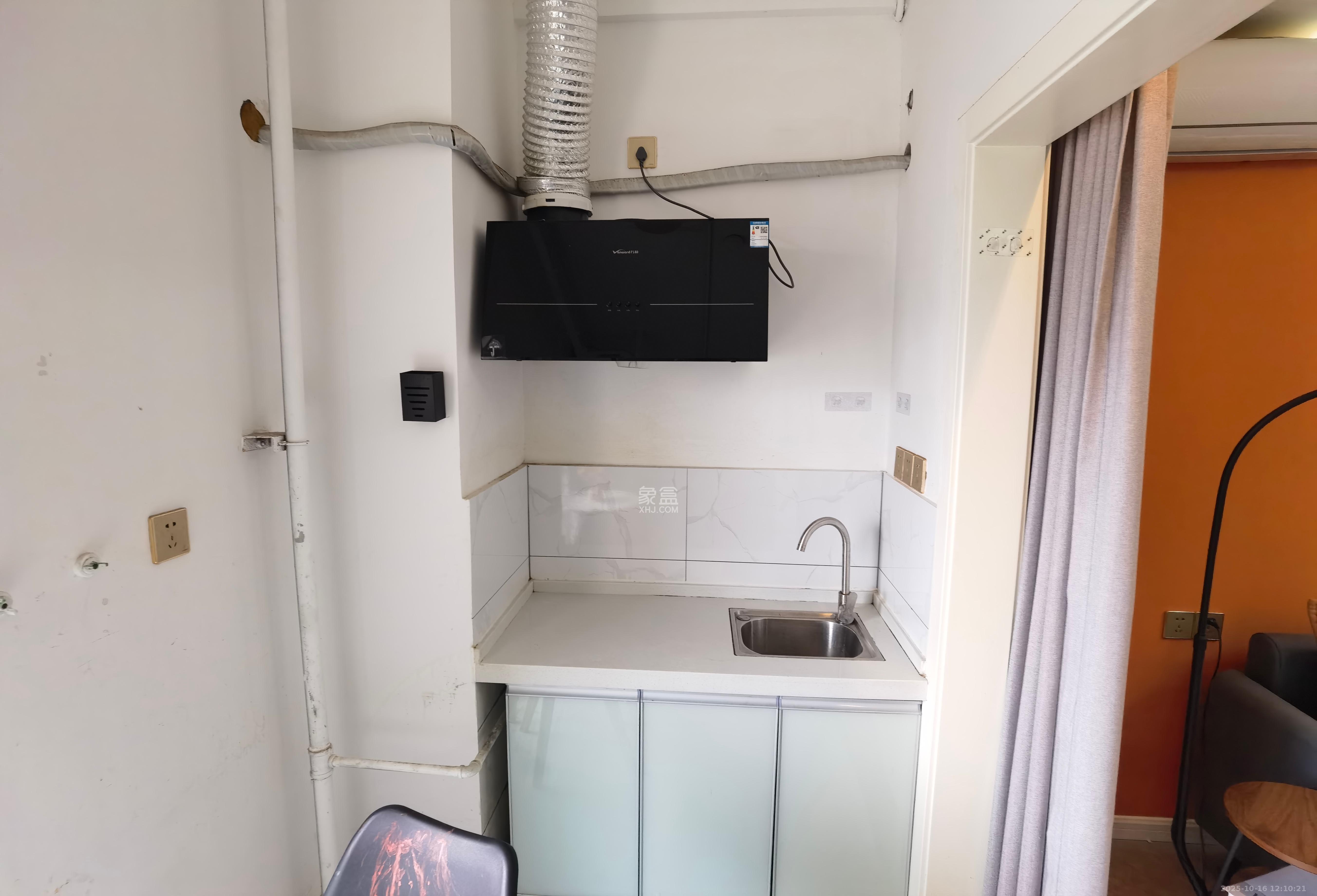 明发国际城  1室1厅1卫    1500.0元/月