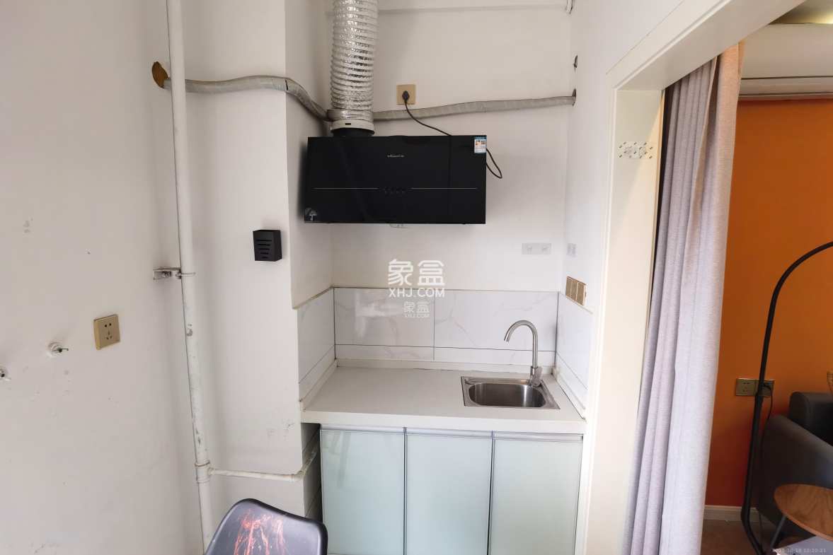 明发国际城 1室1厅1卫 1500.0元/月 明发国际城 1室1厅1卫 1500.0元/月室内图