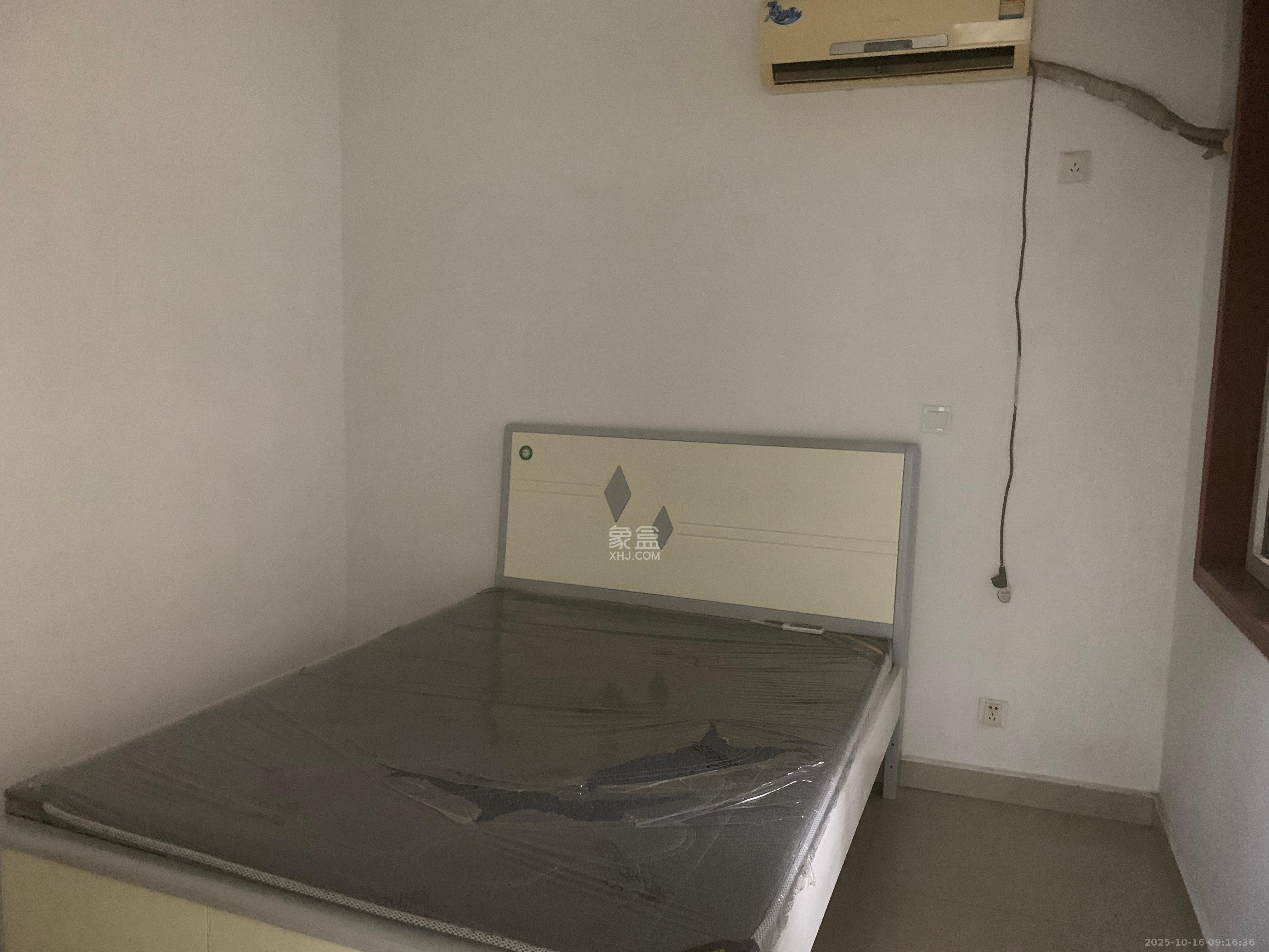 山水湾  2室2厅1卫    1500.0元/月室内图