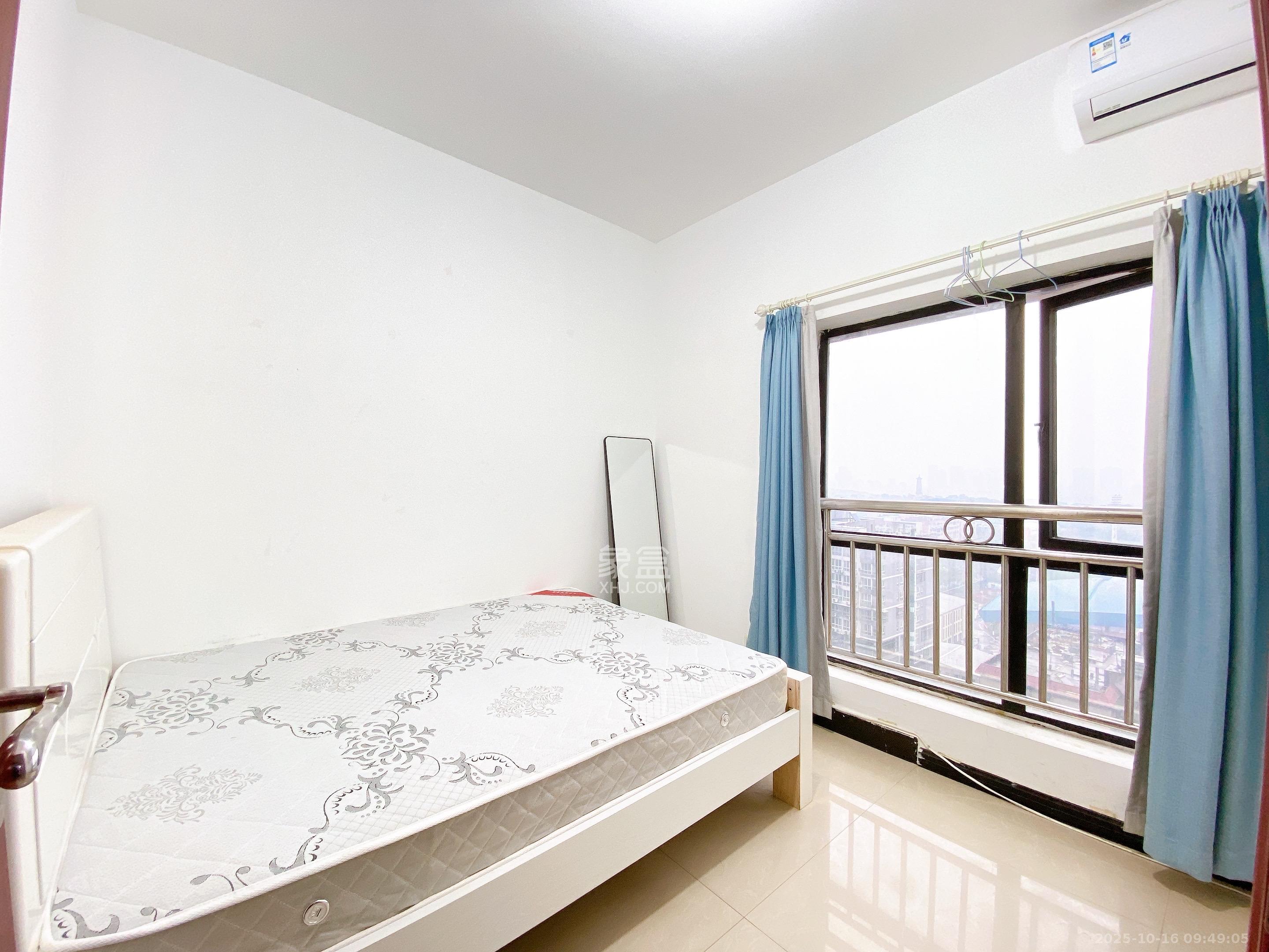 长沙之芯  1室1厅1卫    2600.0元/月 长沙之芯  1室1厅1卫    2600.0元/月