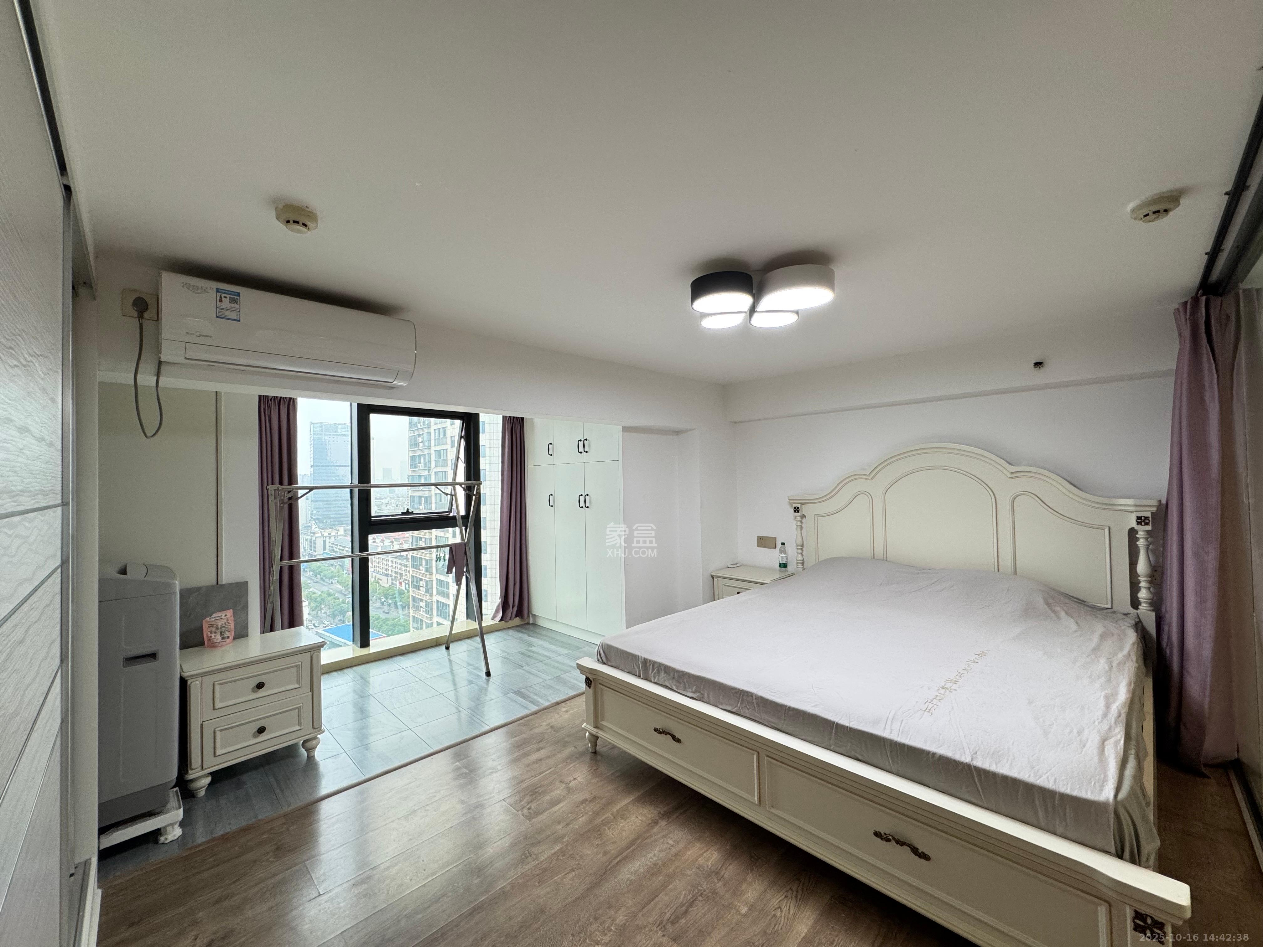 东盈商业广场(华泉城市广场) 2室1厅1卫 2600.0元/月 东盈商业广场(华泉城市广场) 2室1厅1卫 2600.0元/月室内图