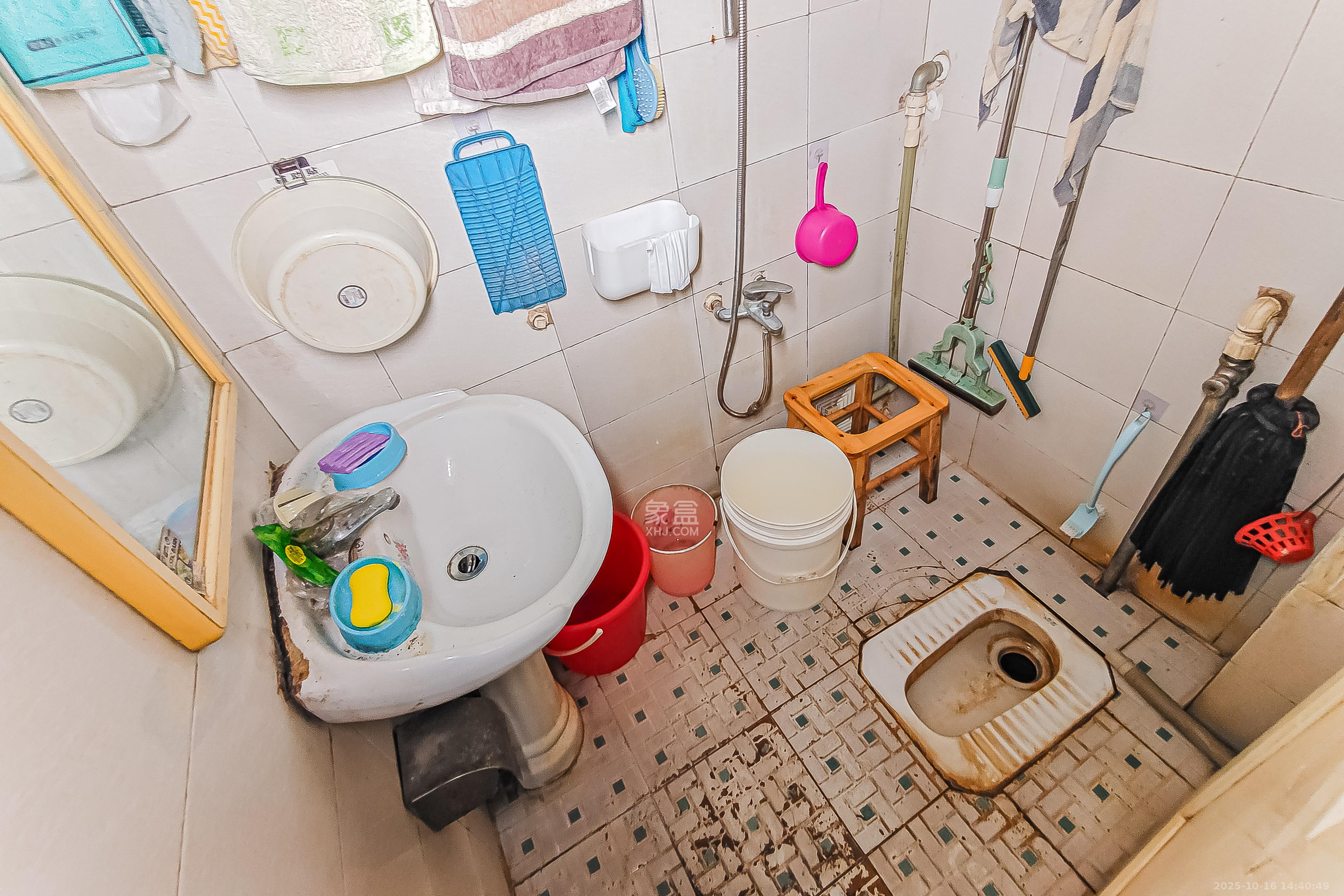 荣安宿舍  2室1厅1卫    36.8万卫生间