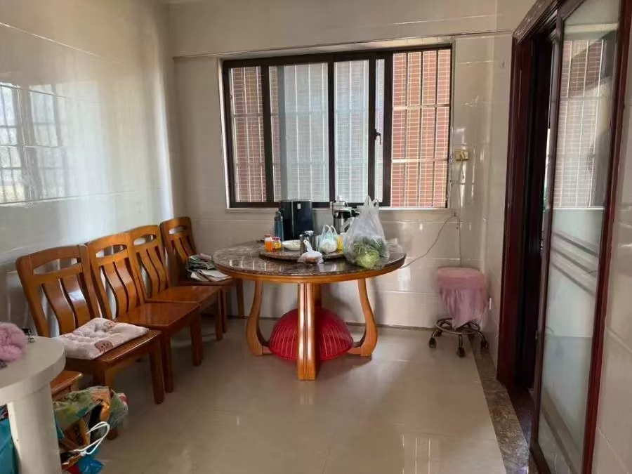 沁园岭秀（别名：海角花园）  4室2厅1卫    105.4万室内图