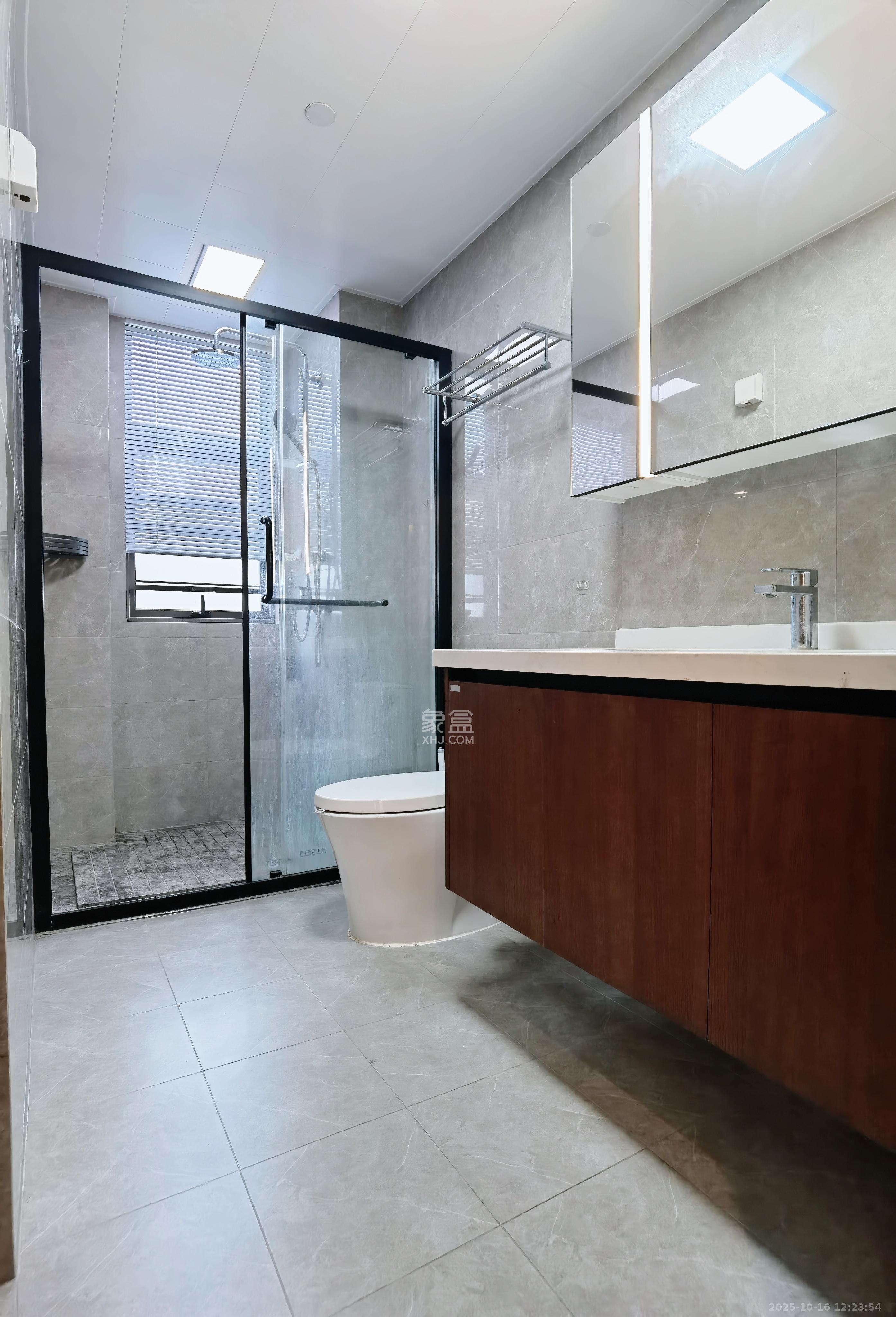 北辰瀚江府  4室2厅2卫    11800.0元/月室内图