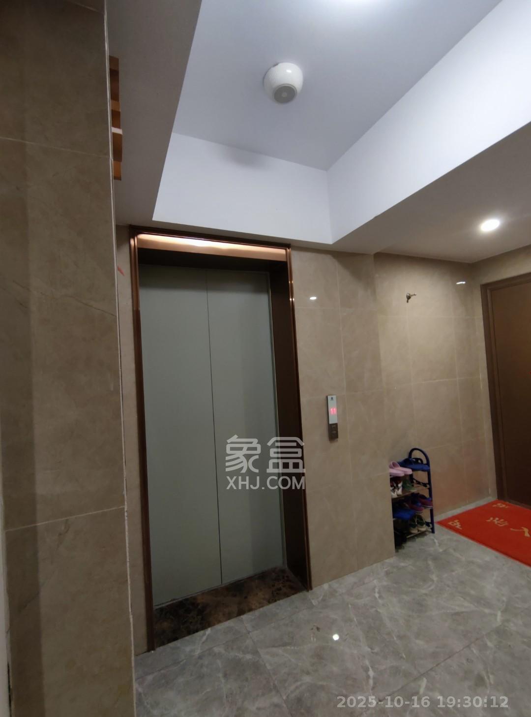 金辉优步湖畔  4室2厅2卫    2200.0元/月室内图