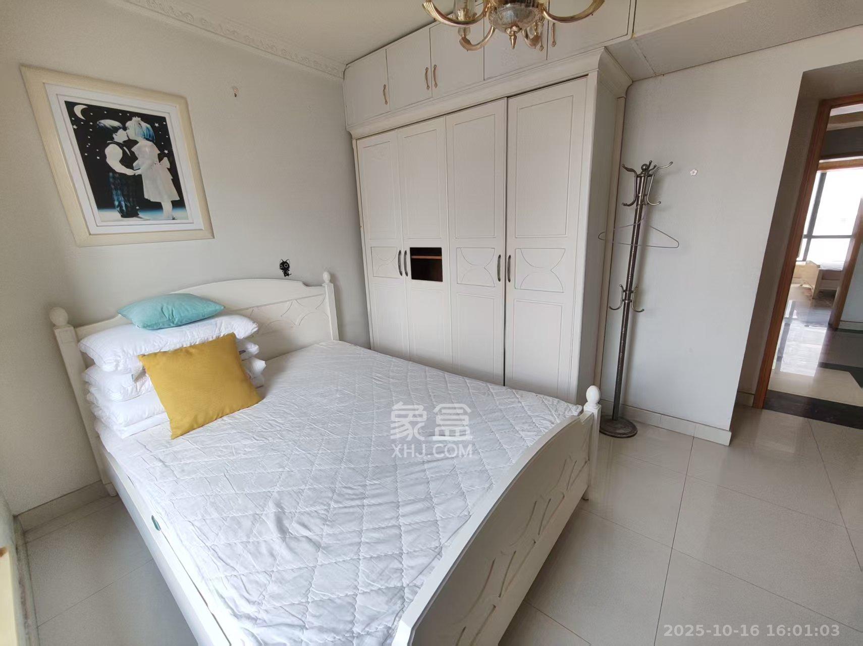 西子花苑  3室2厅2卫    3200.0元/月 西子花苑  3室2厅2卫    3200.0元/月室内图