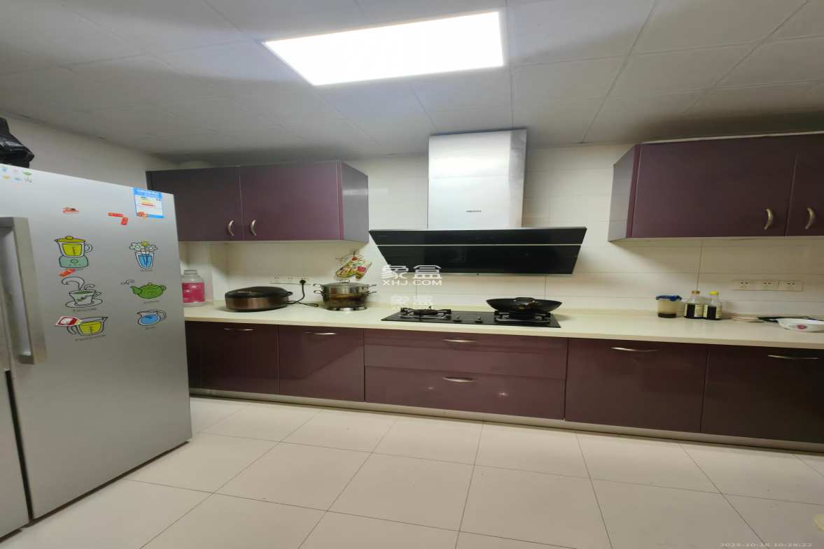 磊鑫嘉苑(地质局单位房) 3室2厅2卫 2000.0元/月 磊鑫嘉苑(地质局单位房) 3室2厅2卫 2000.0元/月室内图