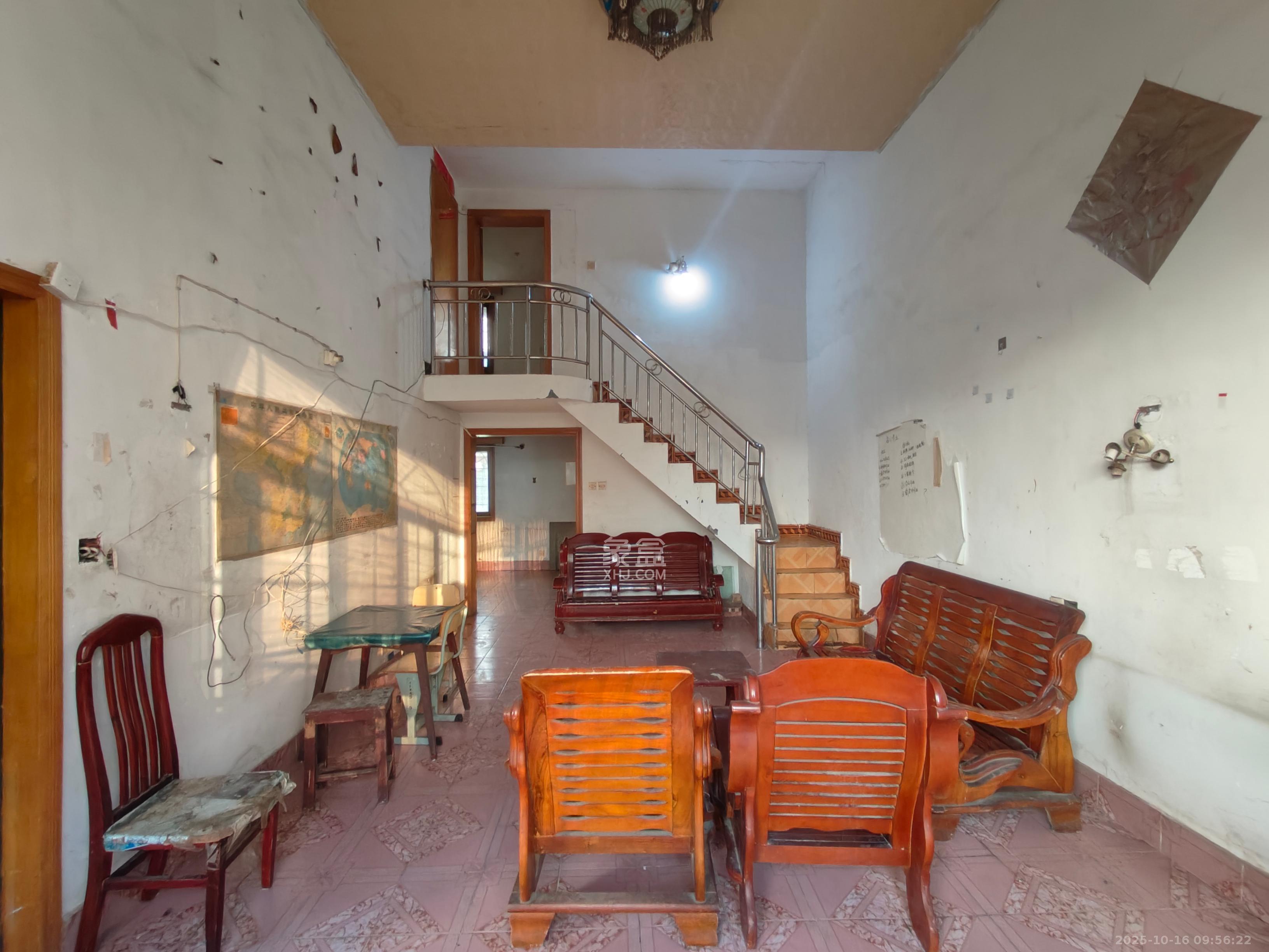 英才园一片  4室2厅1卫    3000.0元/月 英才园一片  4室2厅1卫    3000.0元/月室内图