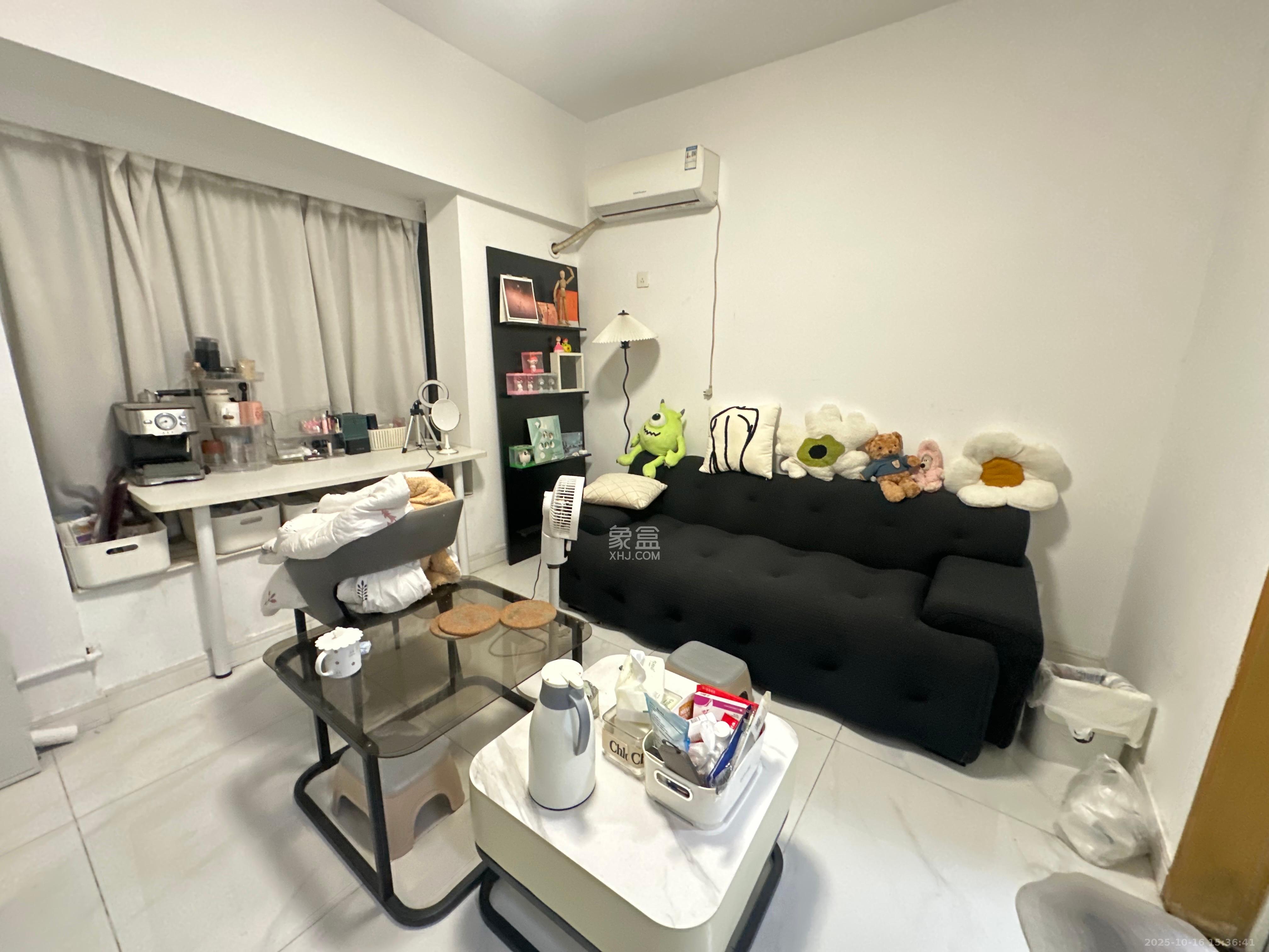 2076至高点 1室1厅1卫 1800.0元/月 2076至高点 1室1厅1卫 1800.0元/月室内图