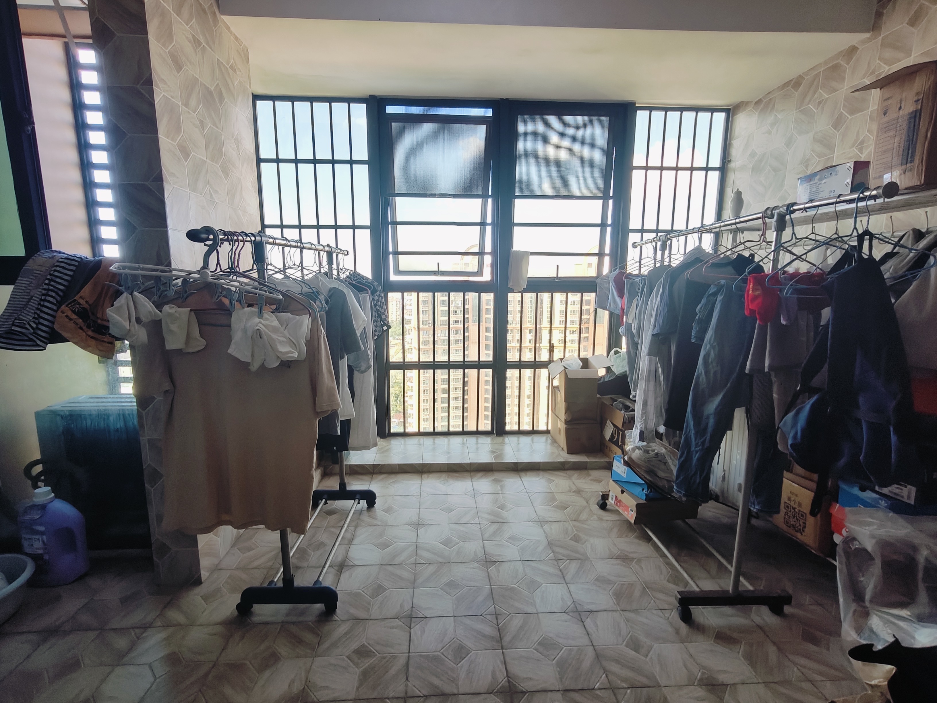 海岸豪庭  2室2厅1卫    176.0万 海岸豪庭  2室2厅1卫    176.0万客厅