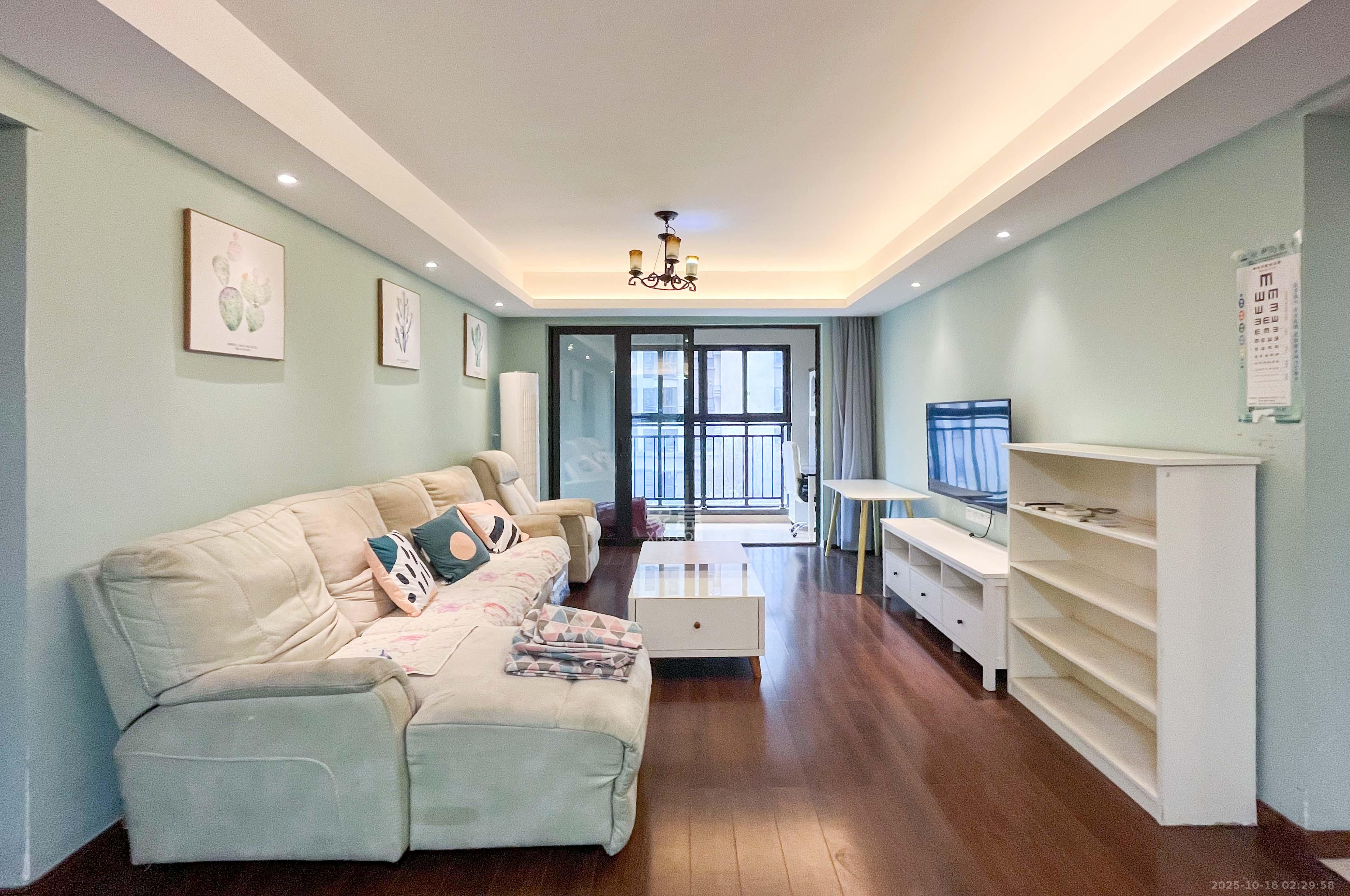 万科里梅溪郡  4室2厅2卫    235.0万