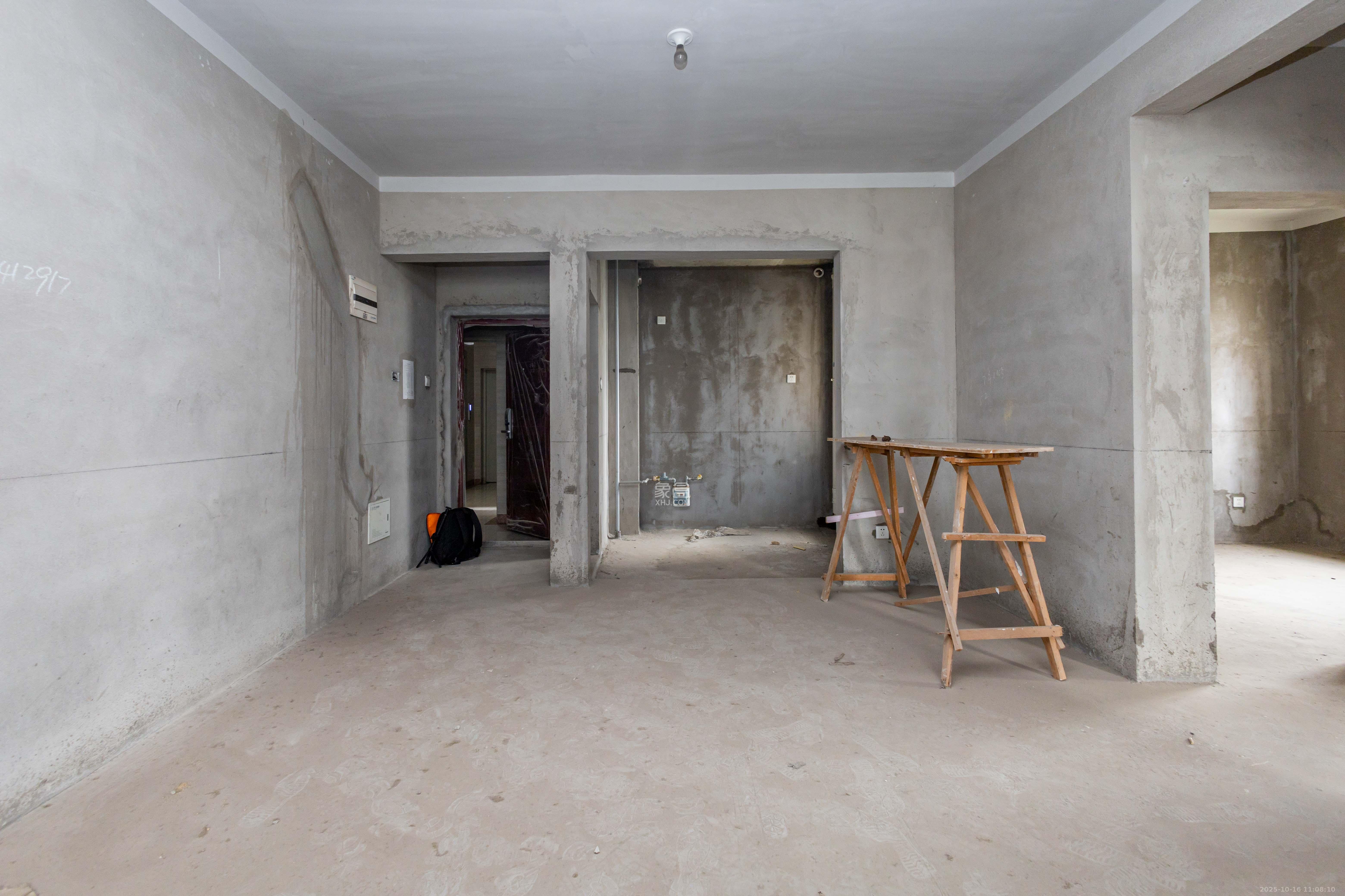 中房瑞致国际  2室2厅1卫    68.0万客厅